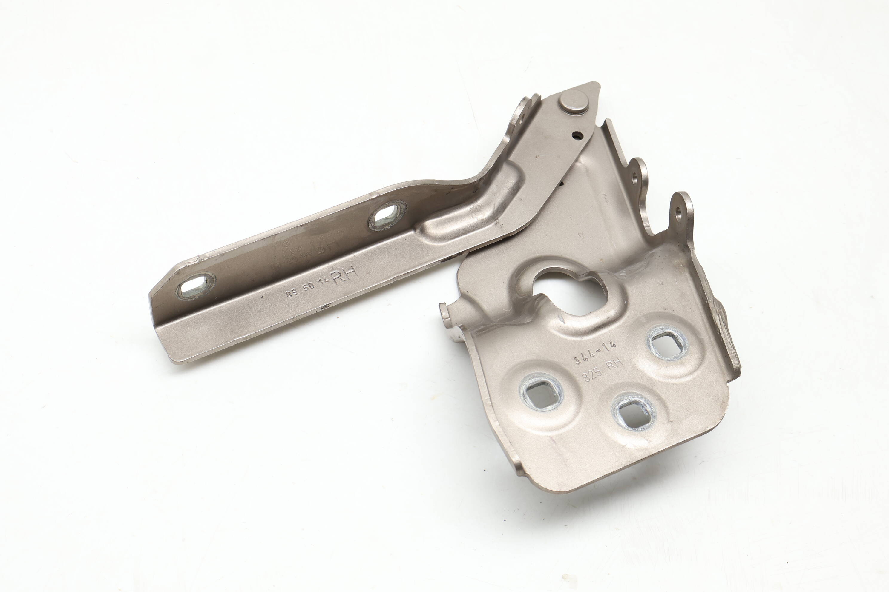 Hood Hinge 7P6823302