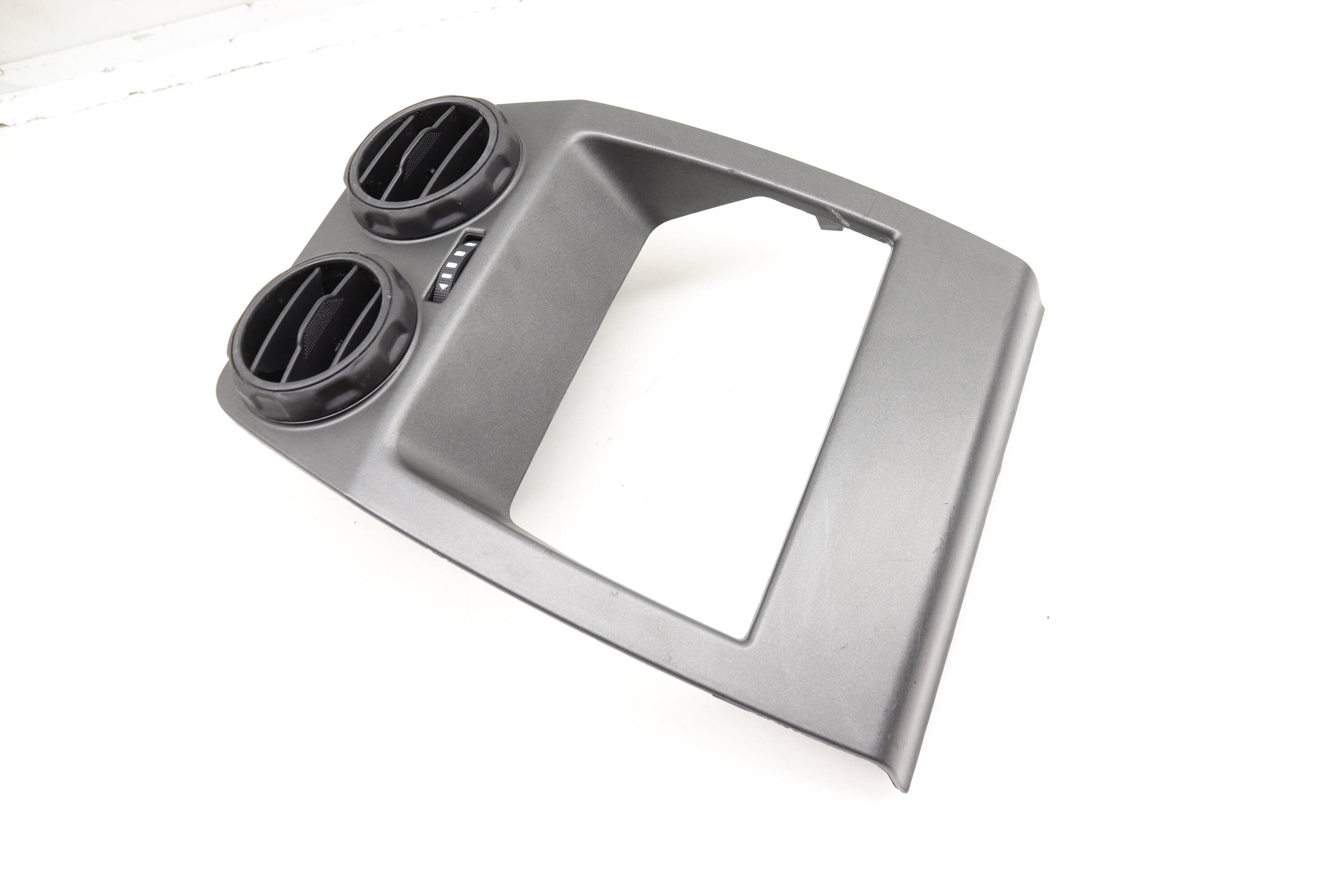 Center Console Trim W/ Air Vent V500242