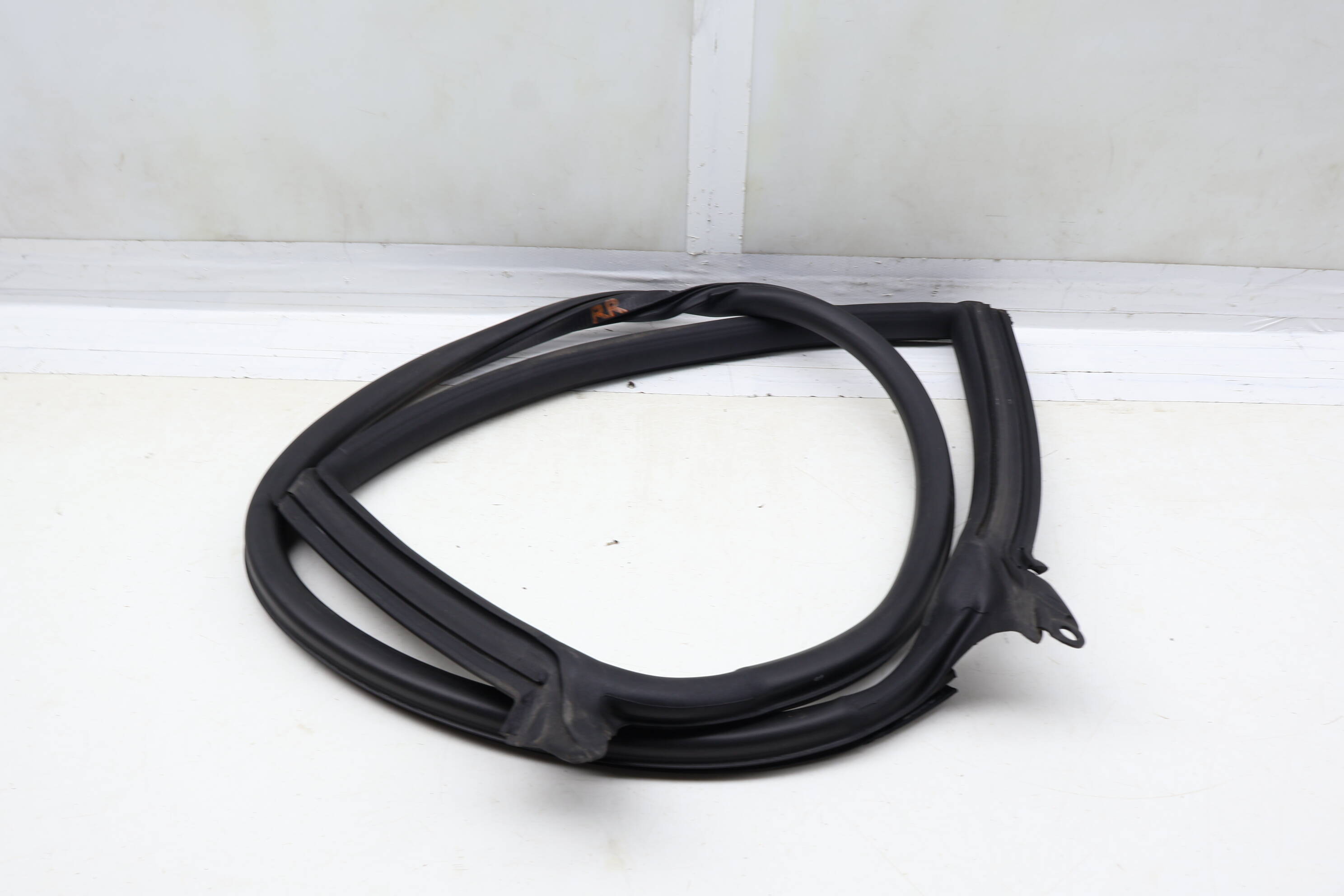 Door Seal / Weather Stripping (Inner) 8W8833708