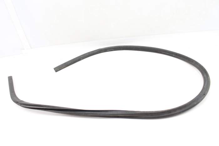 Engine Bay Hood Seal / Weather Stripping 4E0823731A main product photo