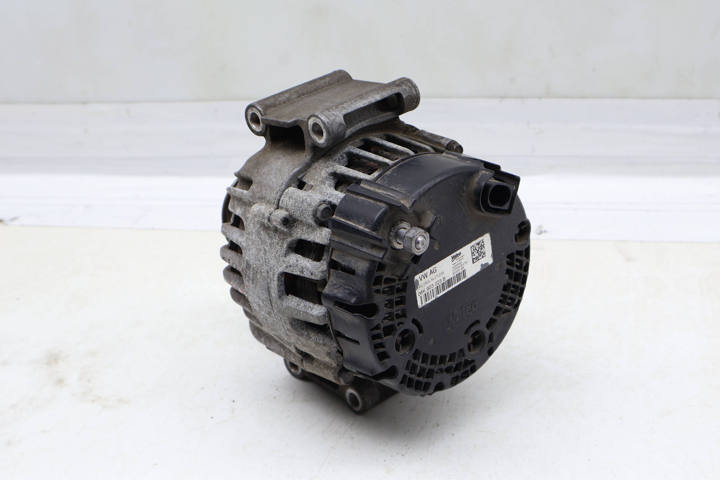 Valeo Alternator (150 Amp) 06K903023B