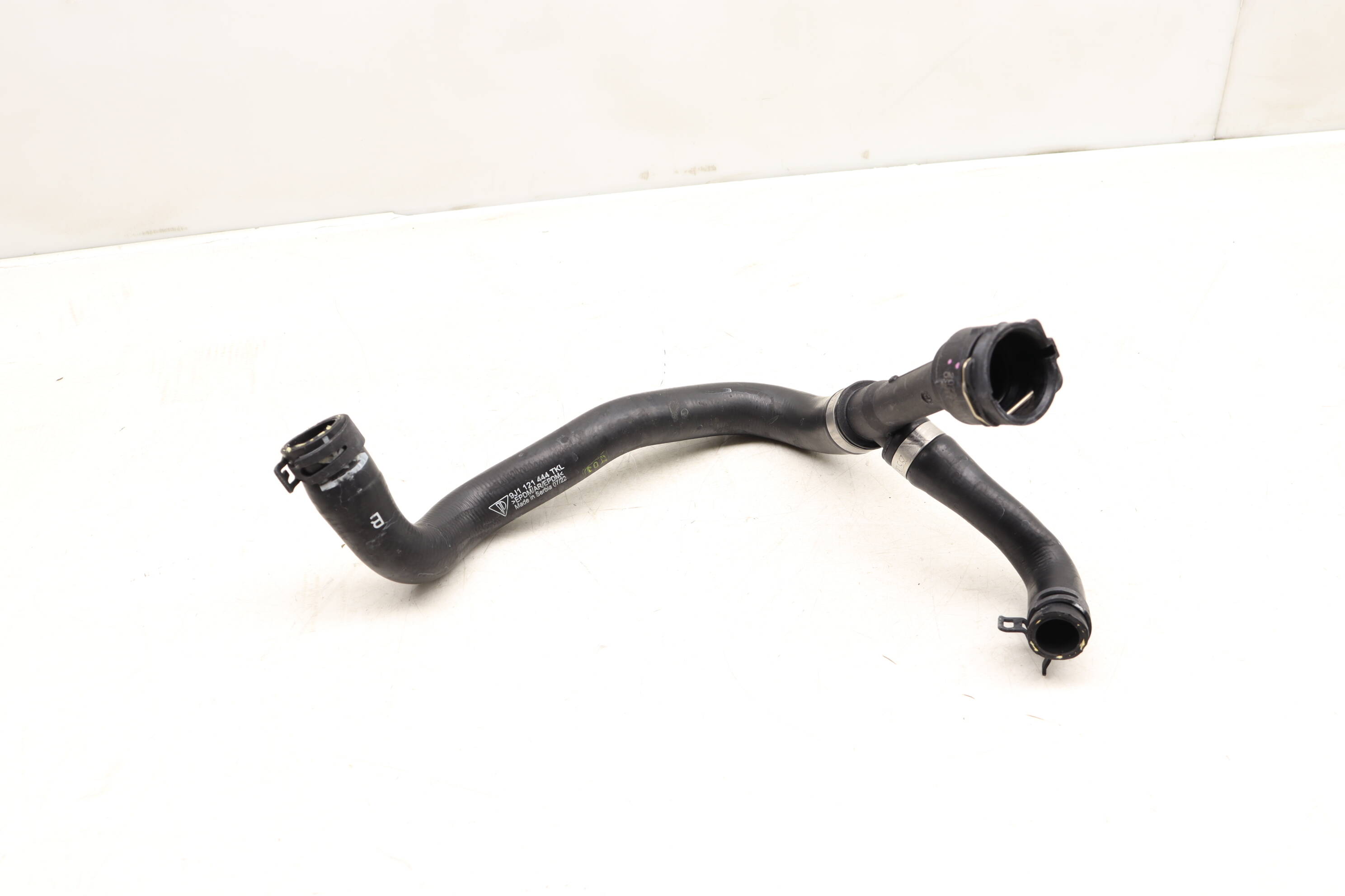 Coolant Hose / Line 9J1121444