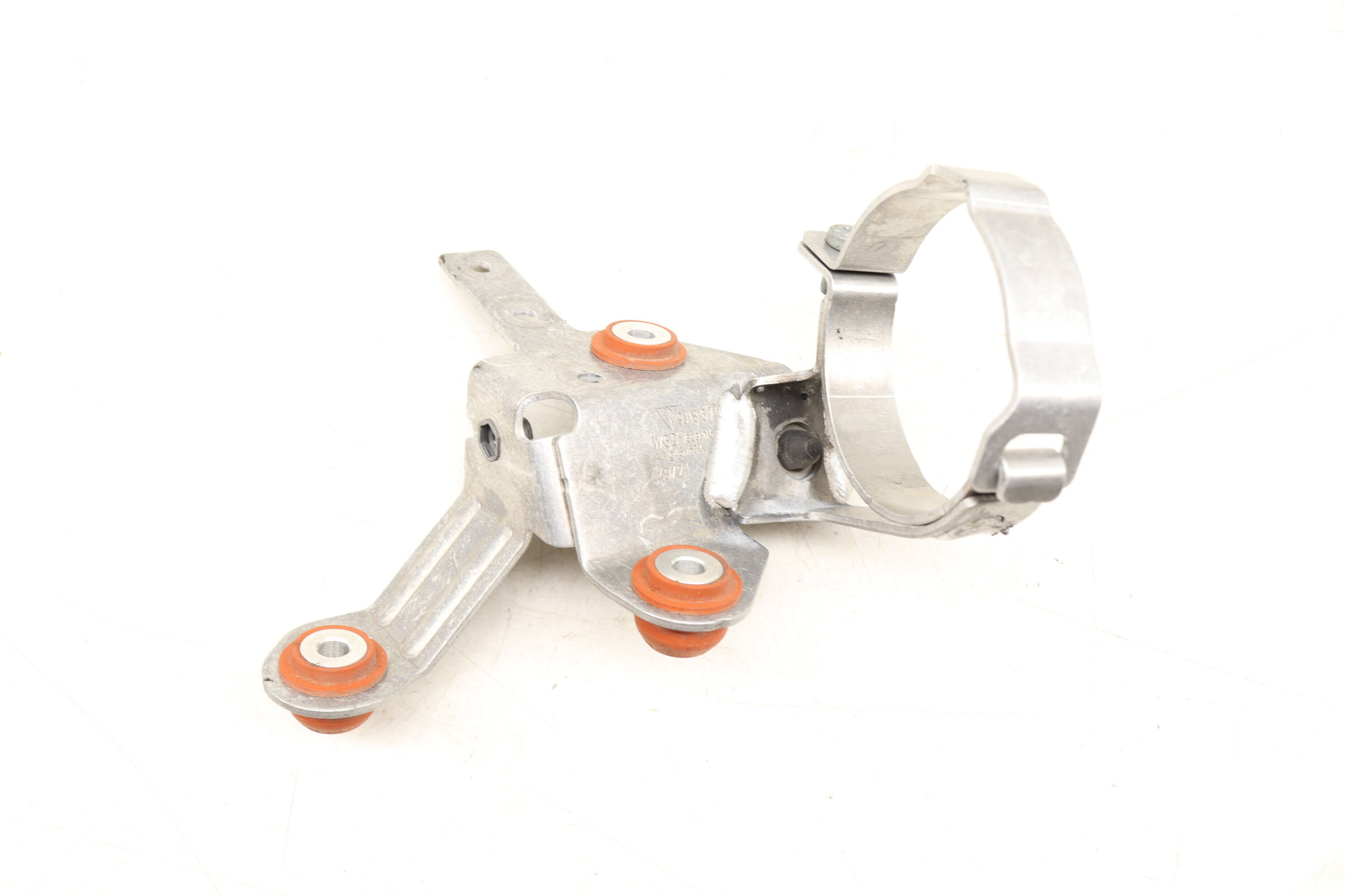 Coolant&#x20;&#x2F;&#x20;Water&#x20;Pump&#x20;Mount&#x20;Bracket&#x20;9J1816770