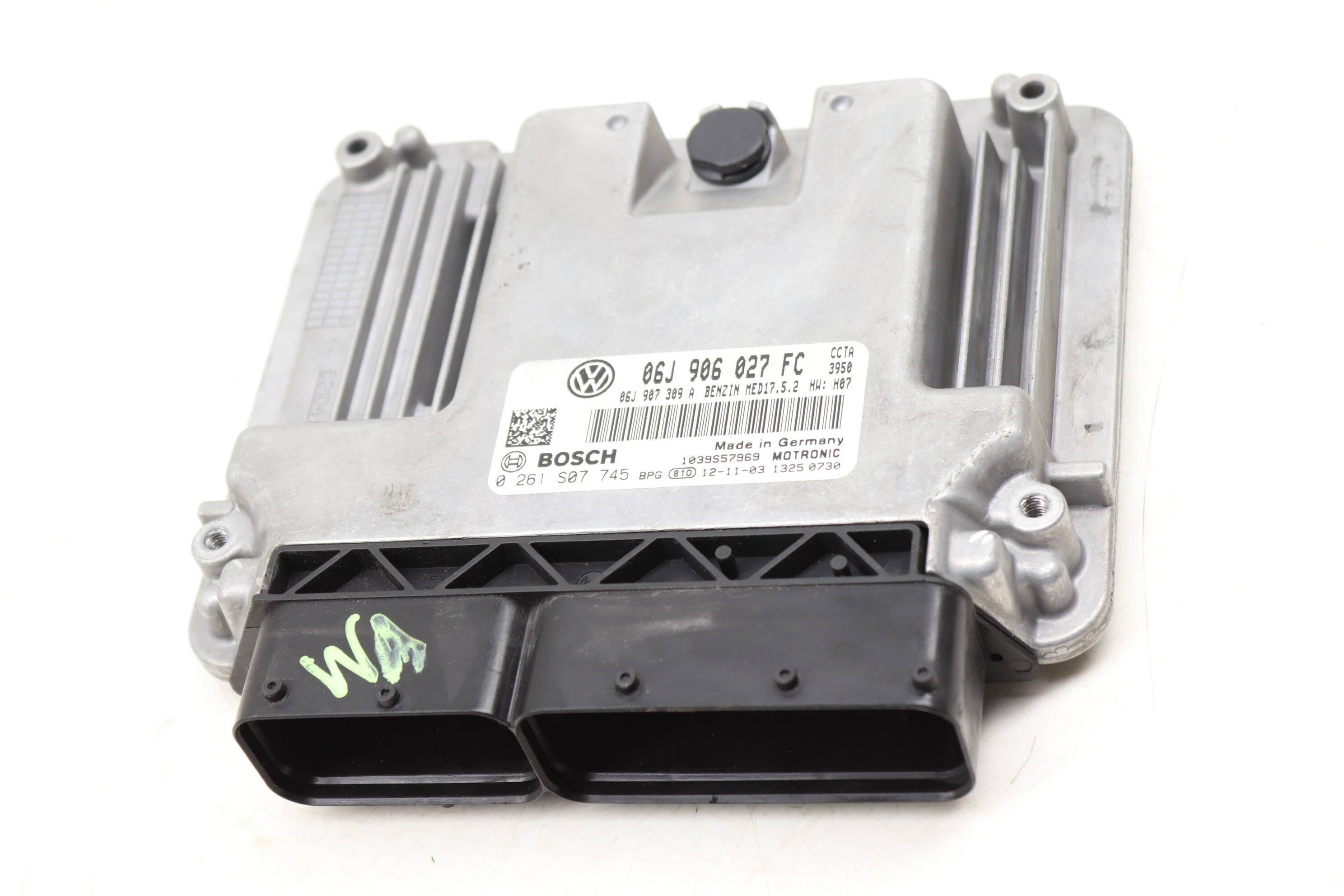 VW Ecu / Ecm / Engine Control Module (Tiguan) 06J906027FC