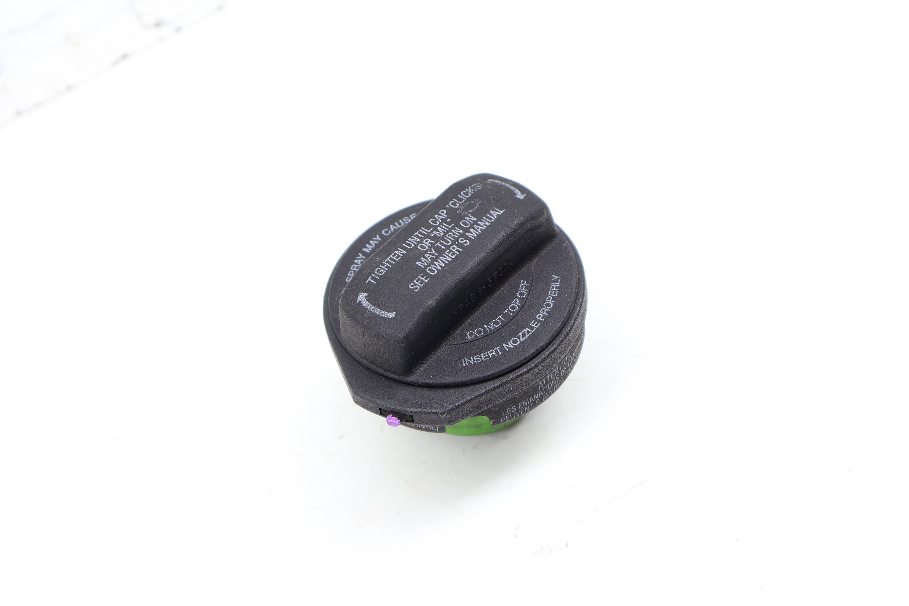 Gas / Fuel Cap 3D0201553D