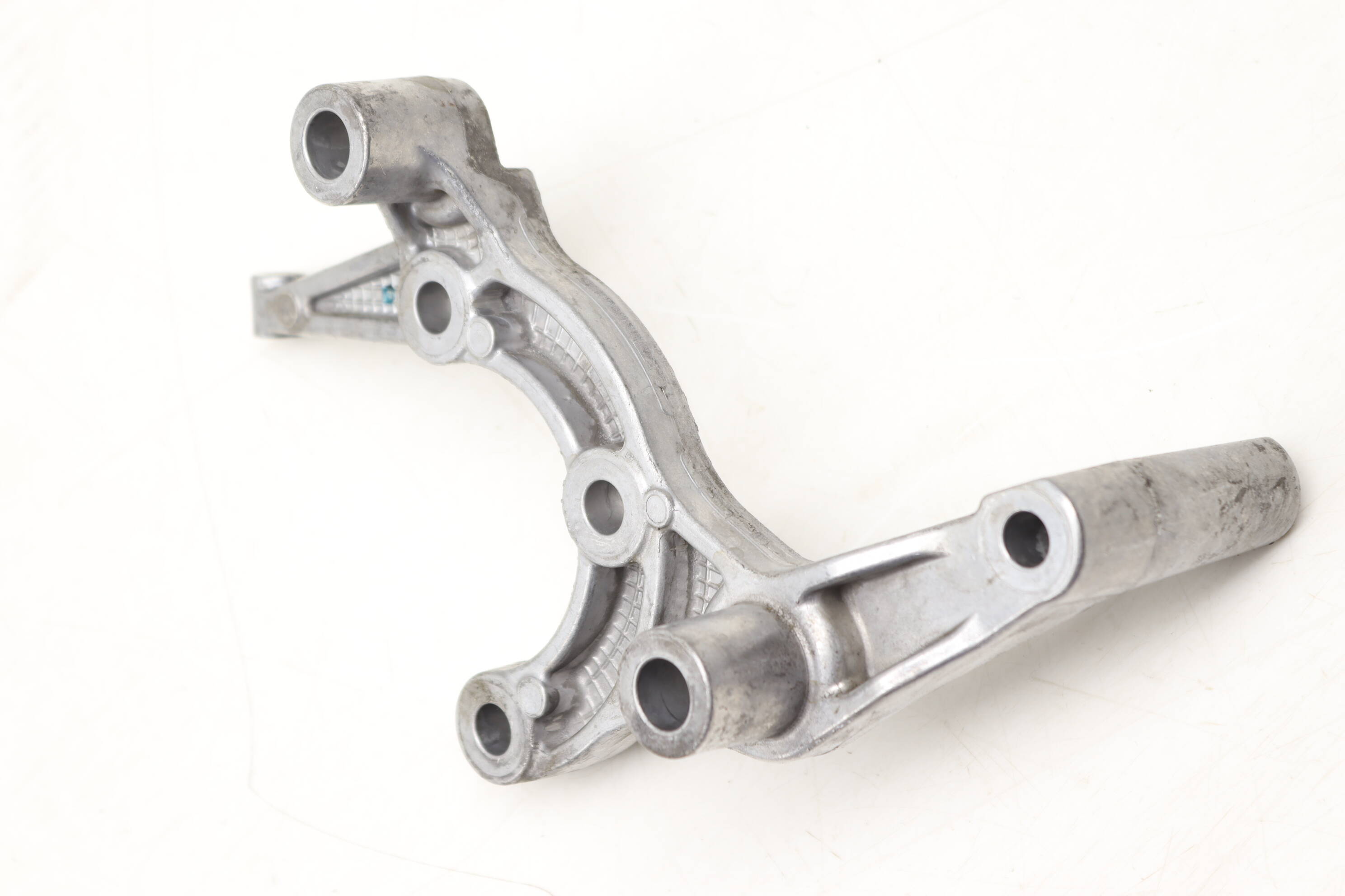 BMW Power Steering Pump Mount / Bracket 32427845505