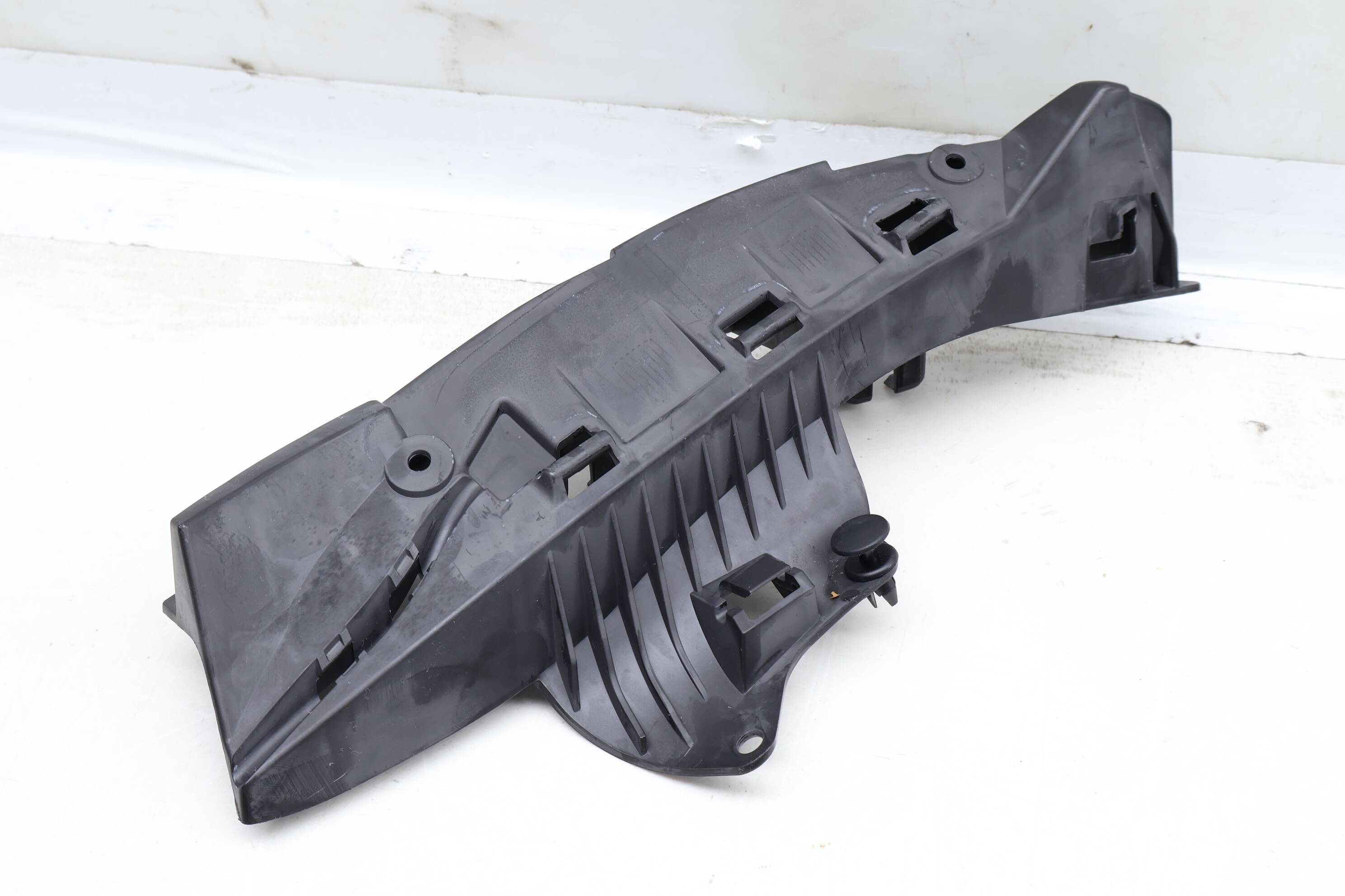 Inner Seat Trim Bracket 4H0881508