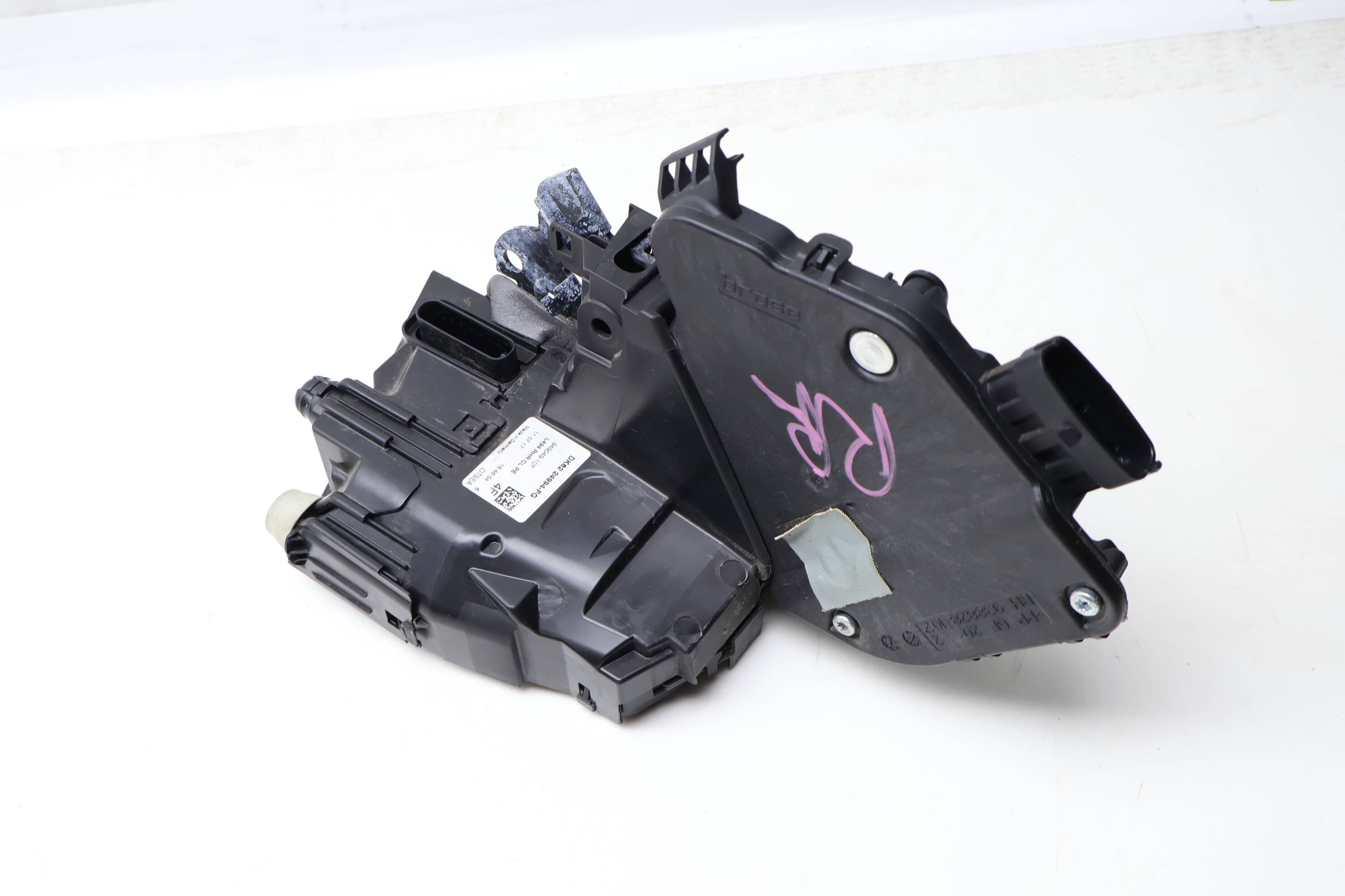 Door Latch / Lock Actuator DK6224994FG