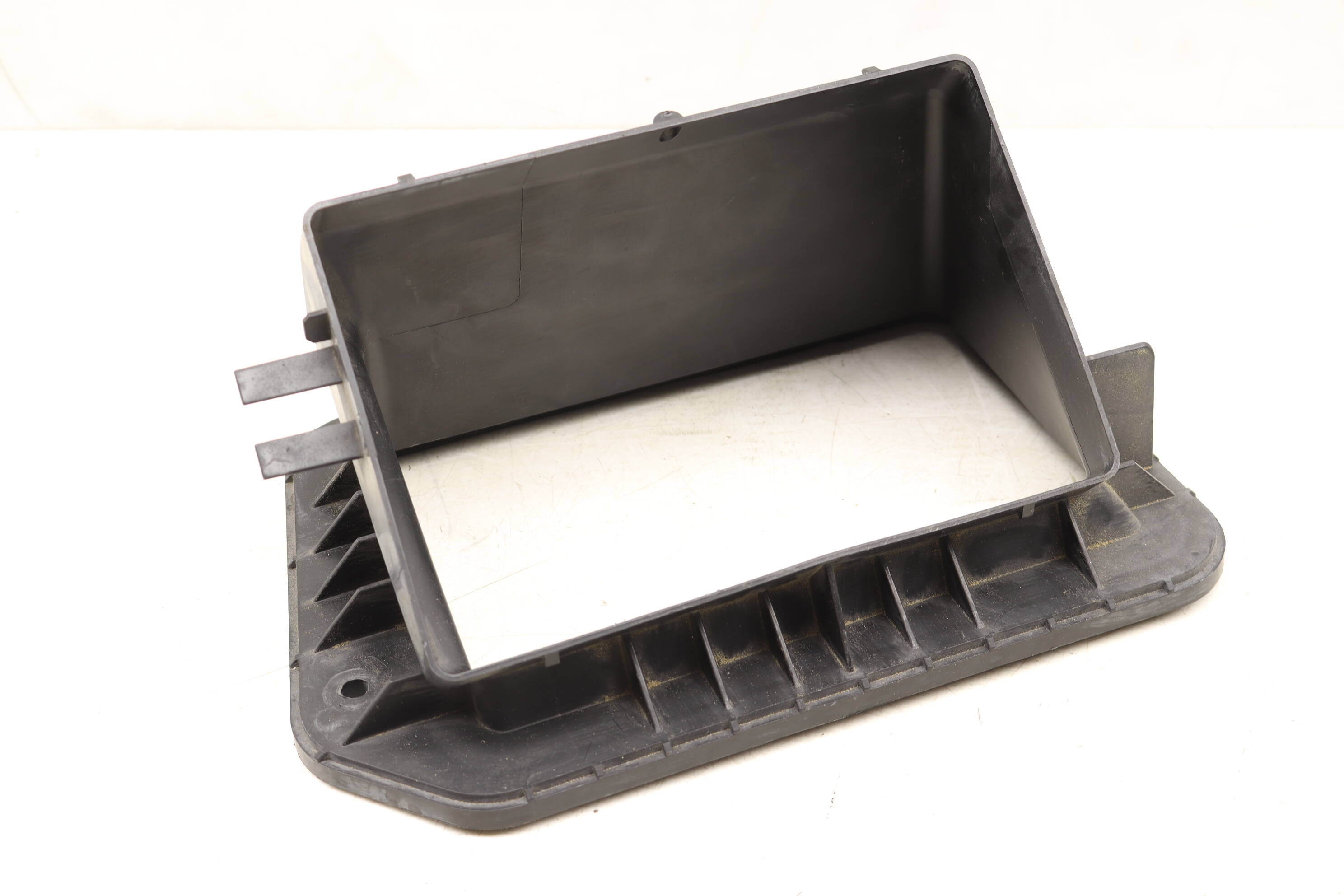 Cabin Air Intake / Hvac Duct 80B819904D