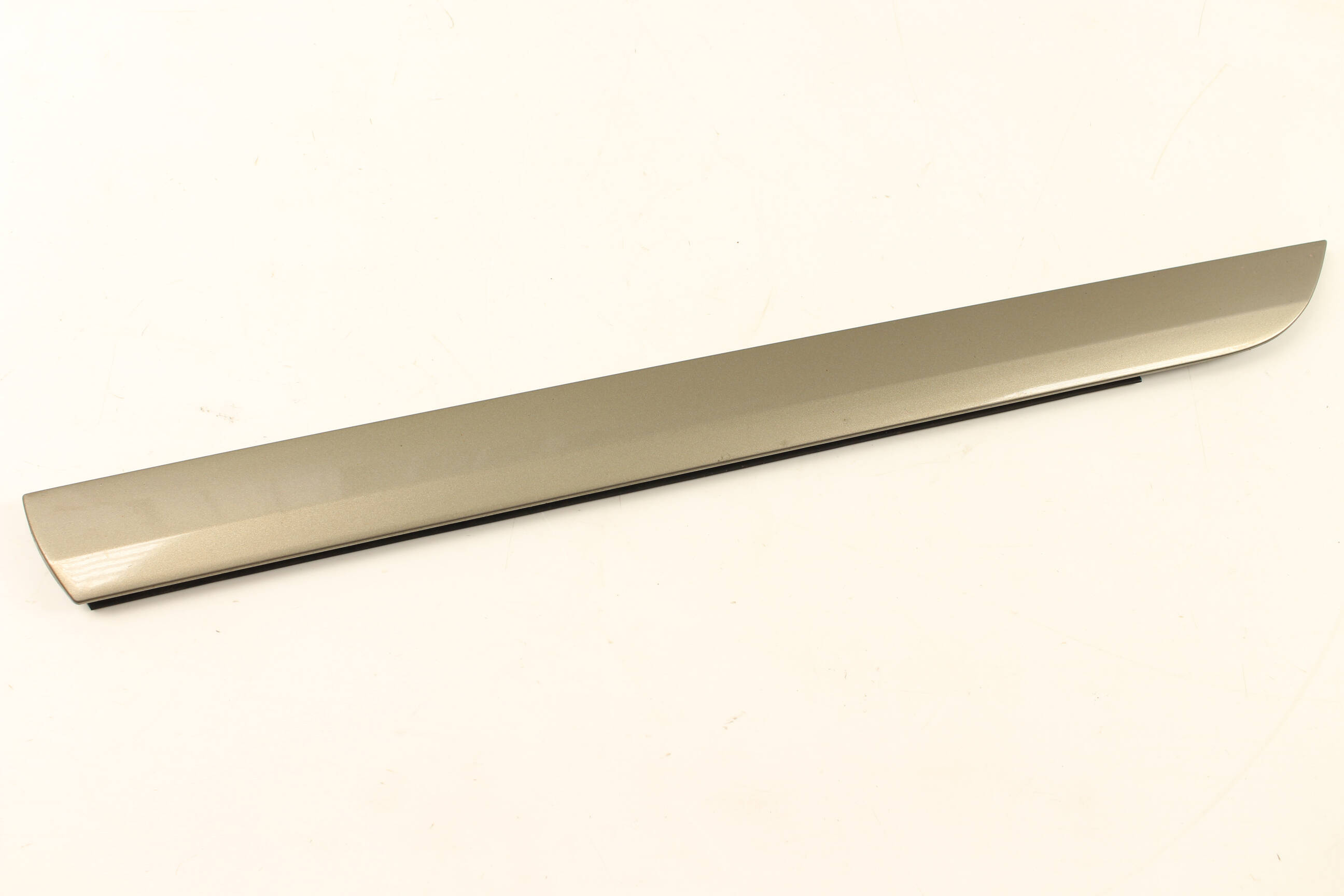 Lower Door Molding / Blade 8P4853969B