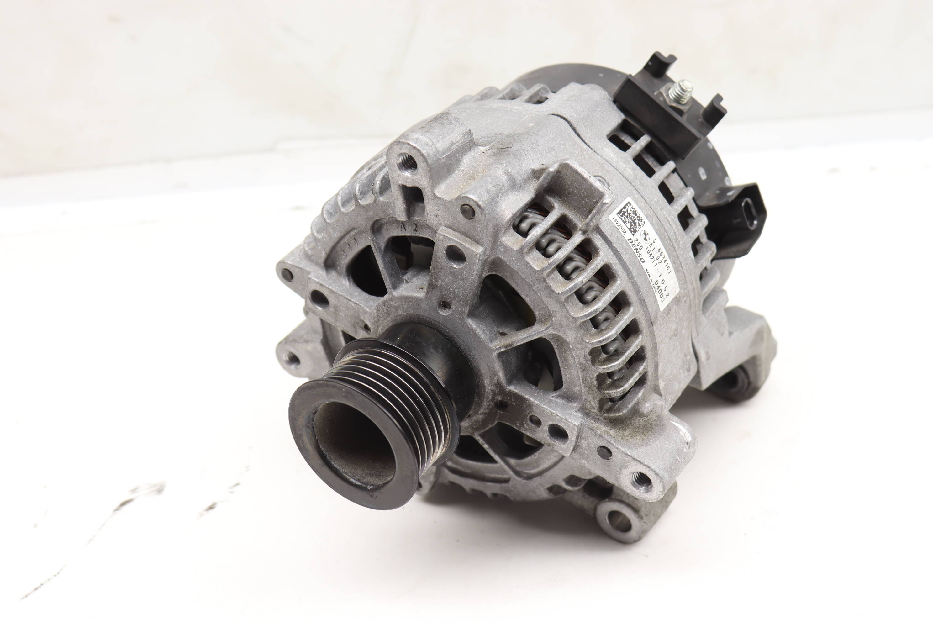 爆売り！ Generator / Alternator BMW (250 12318634167 Amp) ワンピース