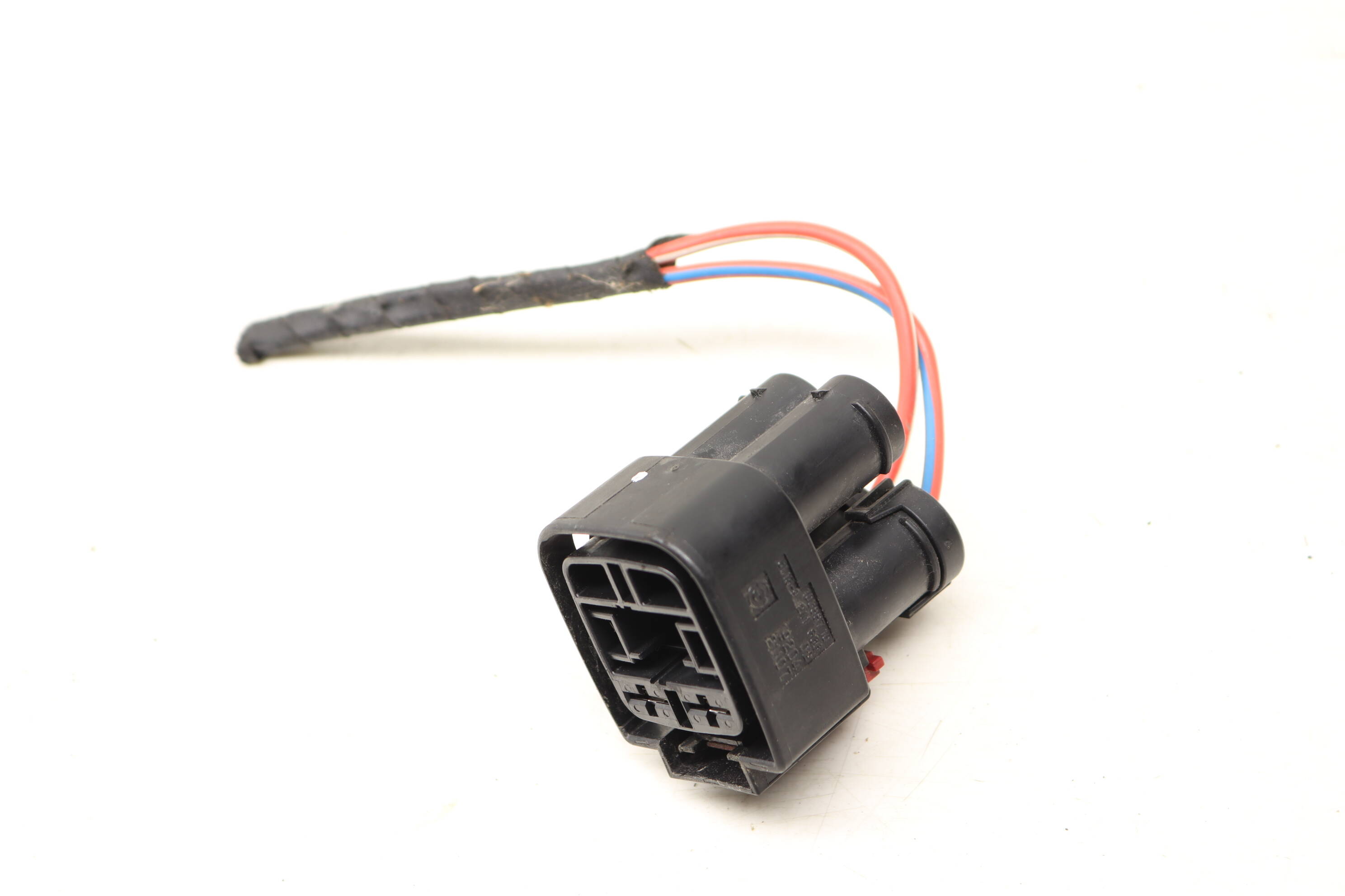 Ignition Distributor Wiring Connector / Pigtail 61149241866