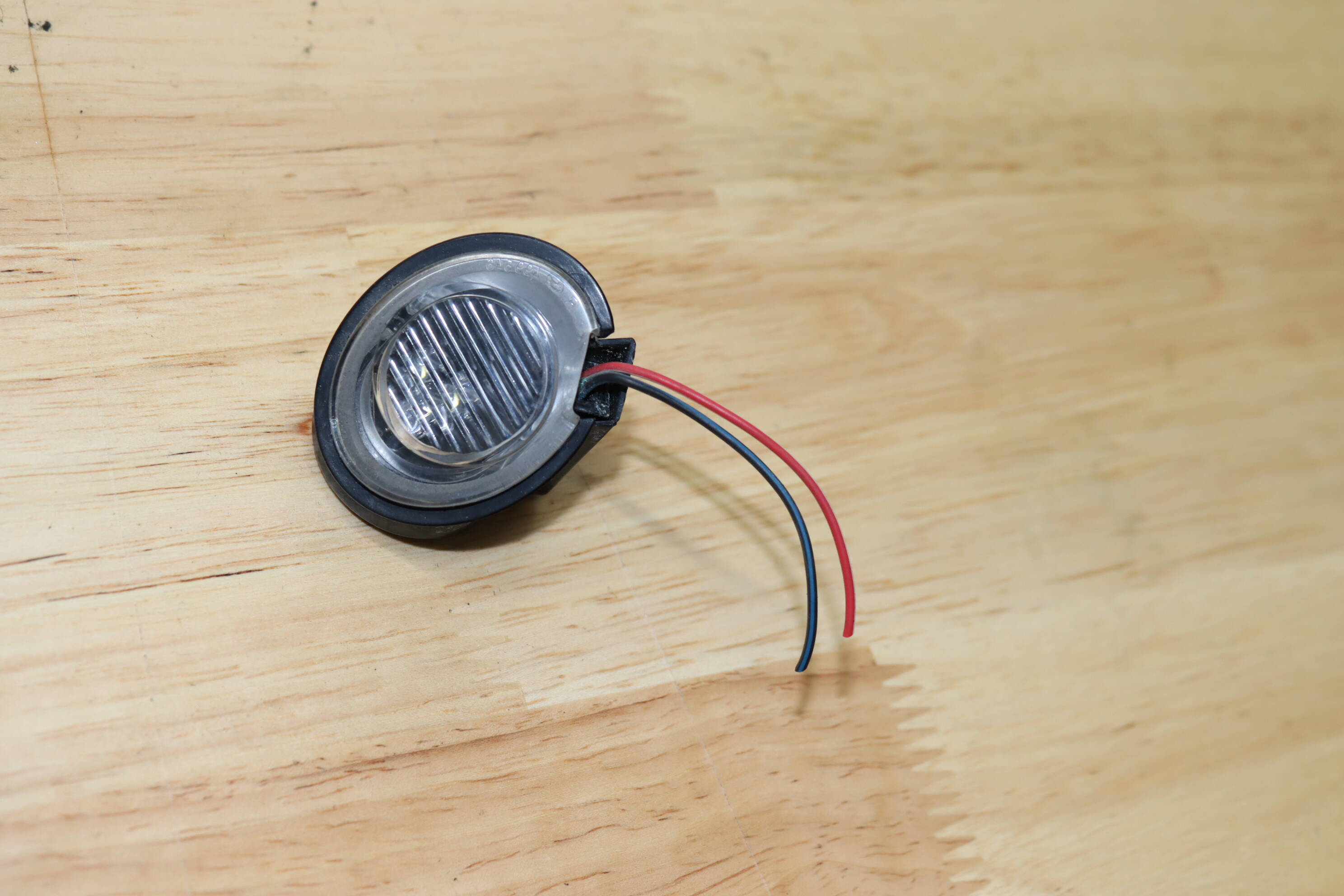 Side View Door Mirror Exterior Light 4L0949134