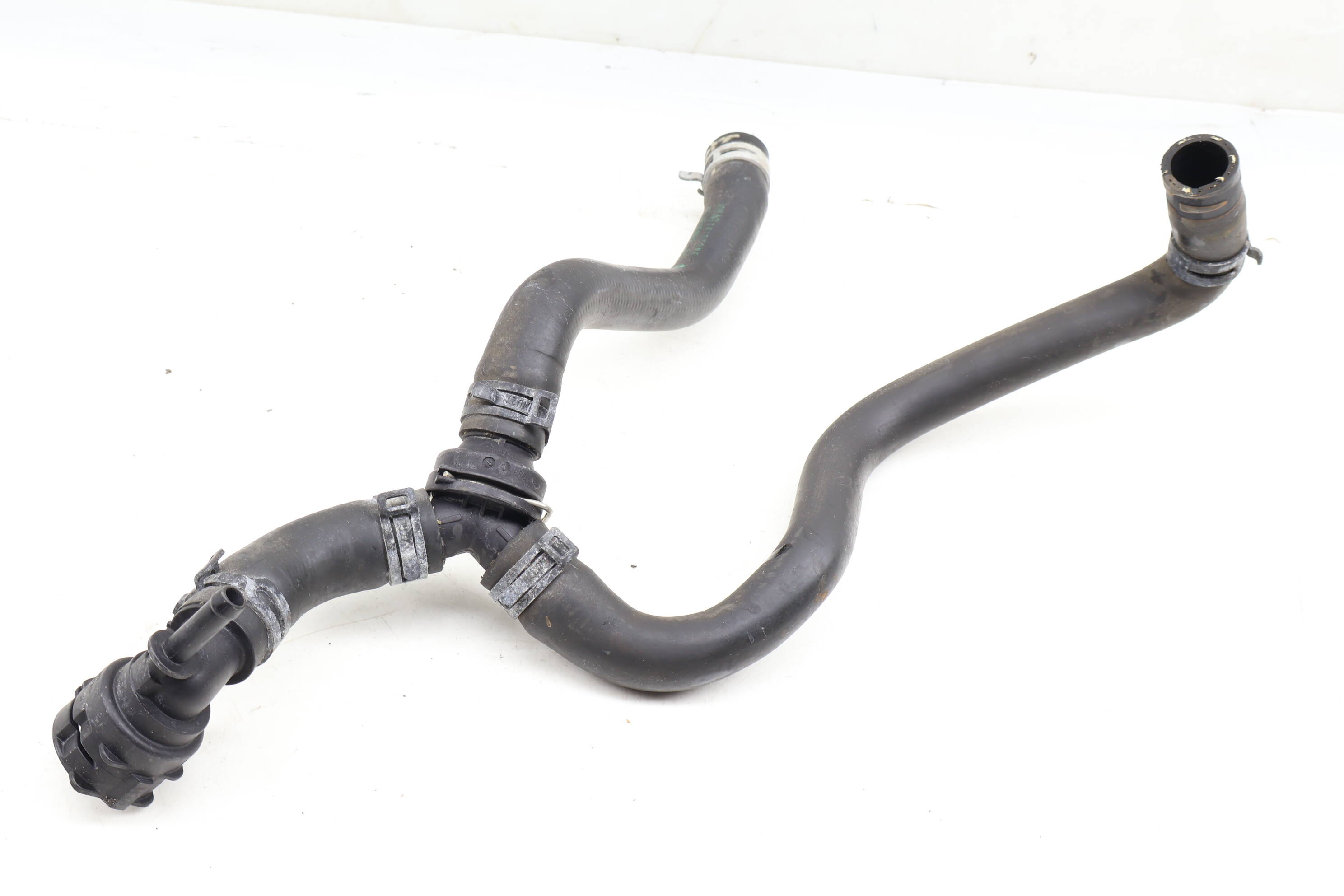 Coolant Hose / Line Set 3QF122157G