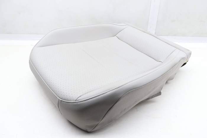 Lower Seat Bottom Cushion 5NN881405N main product photo