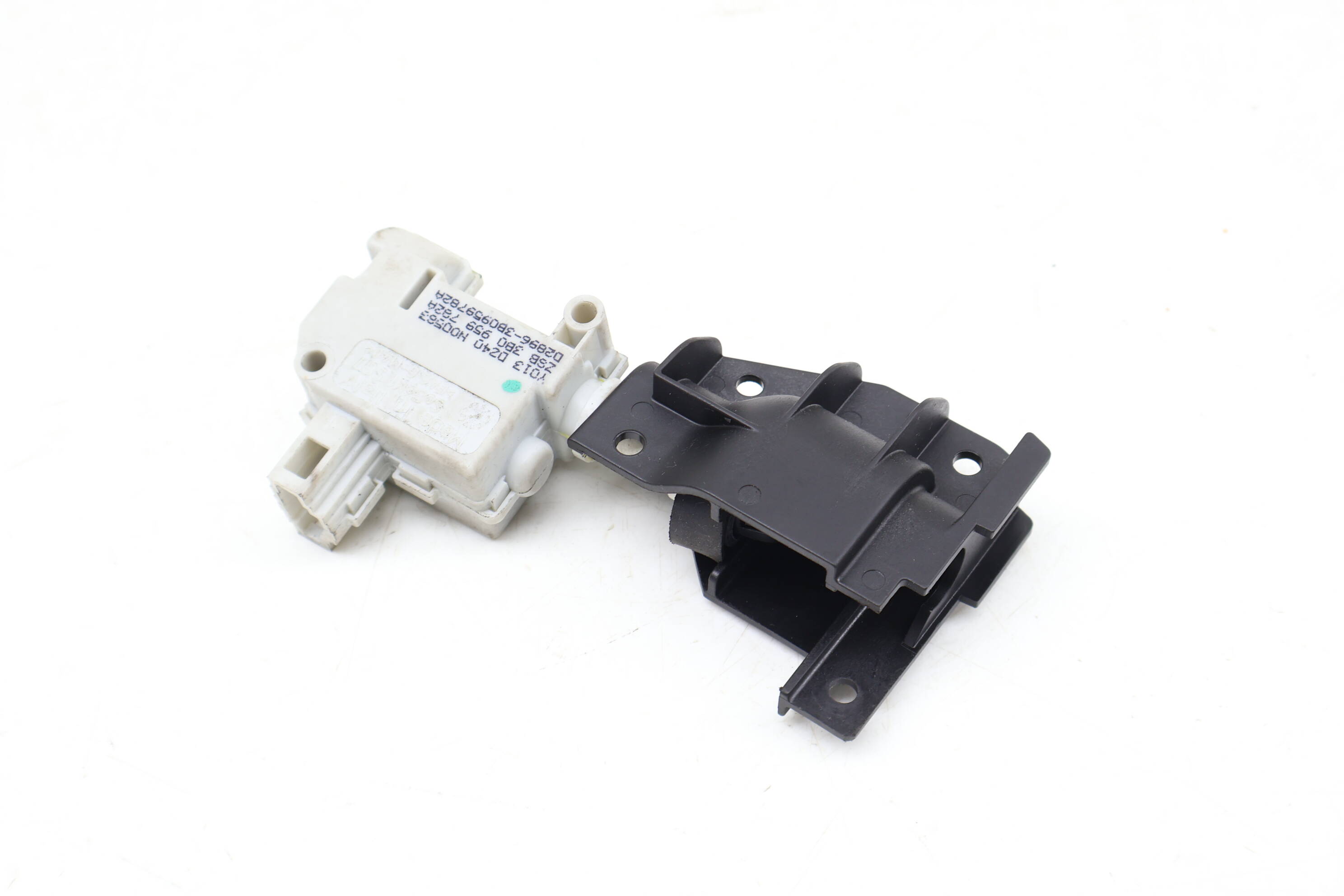 Glove Box Release Actuator Motor 3B0959782A