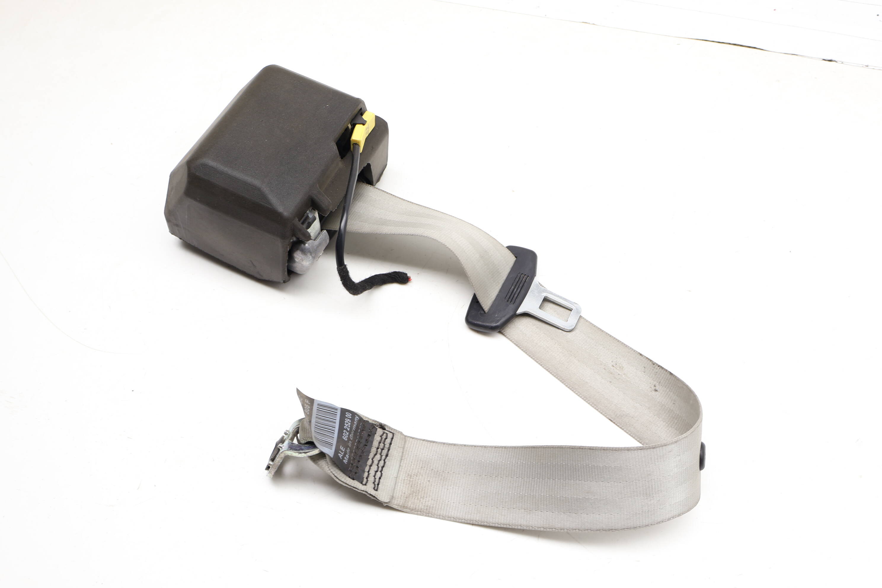 Seatbelt / Seat Belt Retractor 8E5857805F