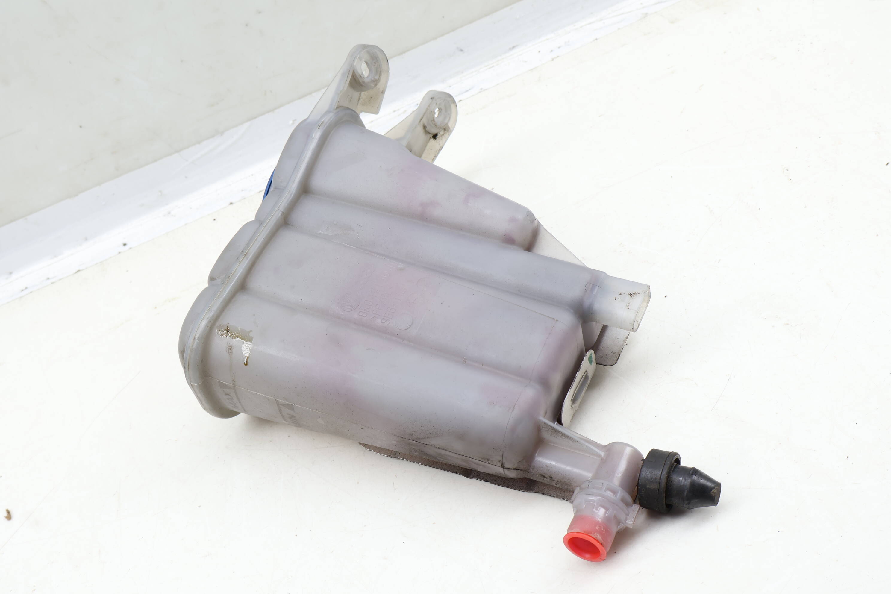 Coolant Reservoir / Tank / Bottle 8K0121405H
