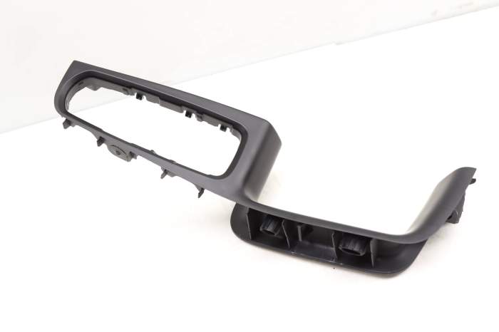 Door Panel Armrest / Switch Trim 95B867152 main product photo