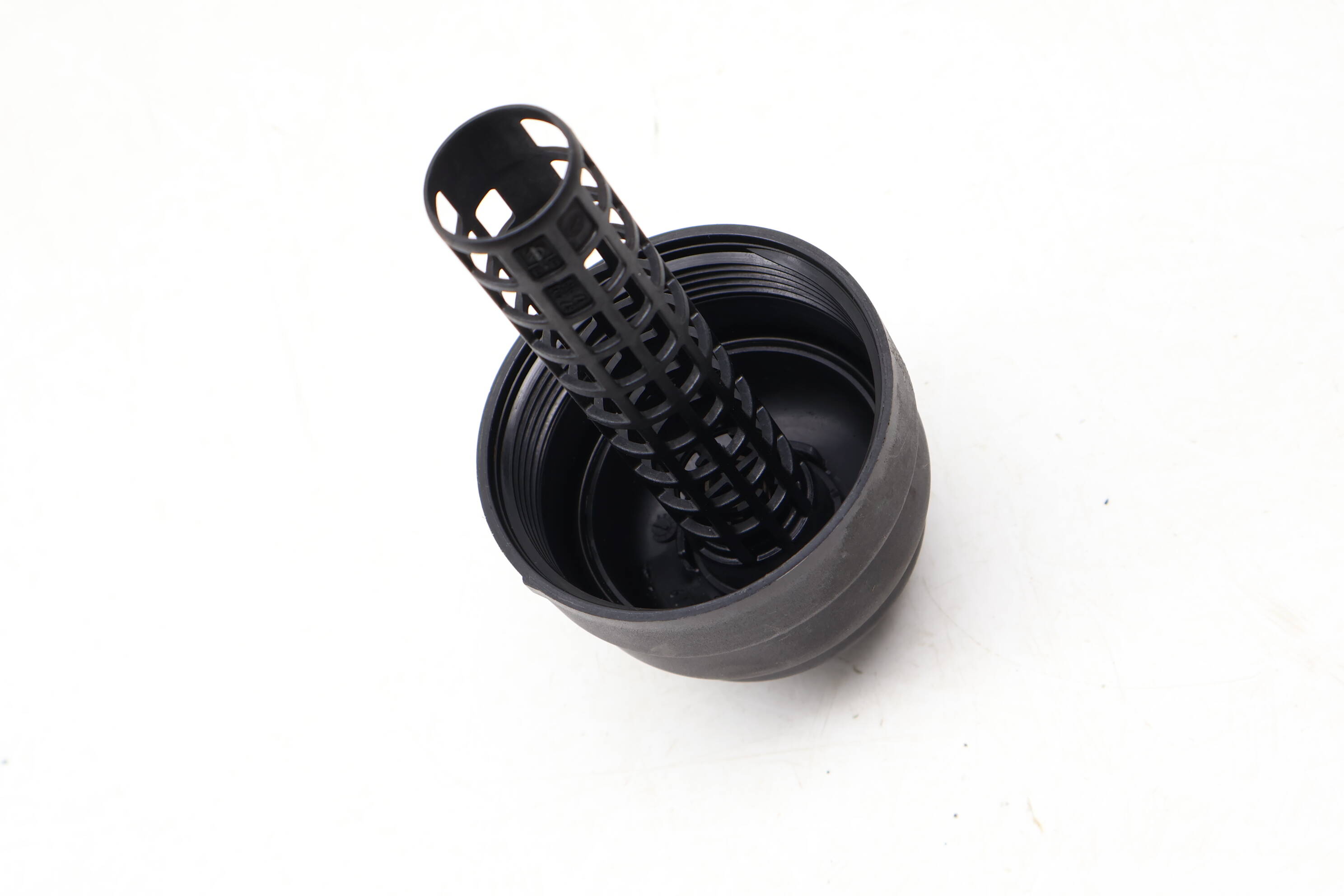 Engine Oil Filter Housing Cap / Cover 06E115405L