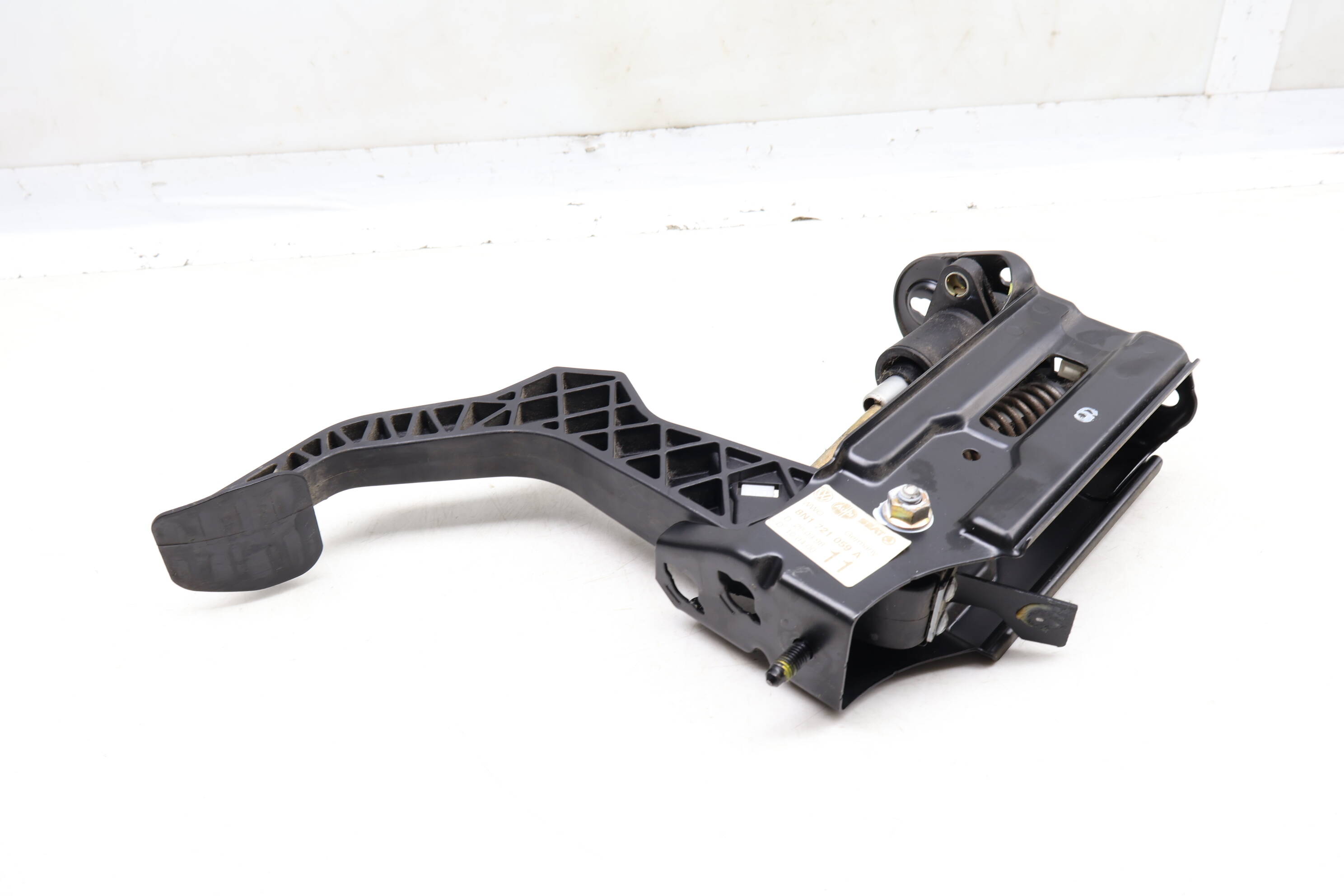 Clutch Pedal Assembly 8N1721059A