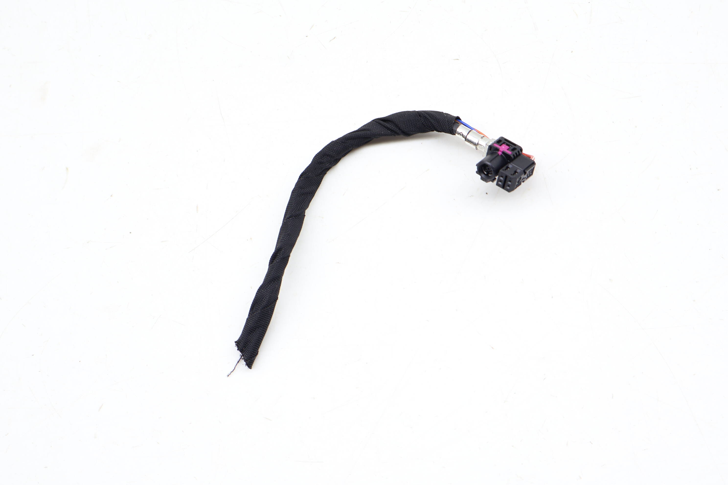 Touchscreen Radio / Mmi Display Wiring Harness Connector