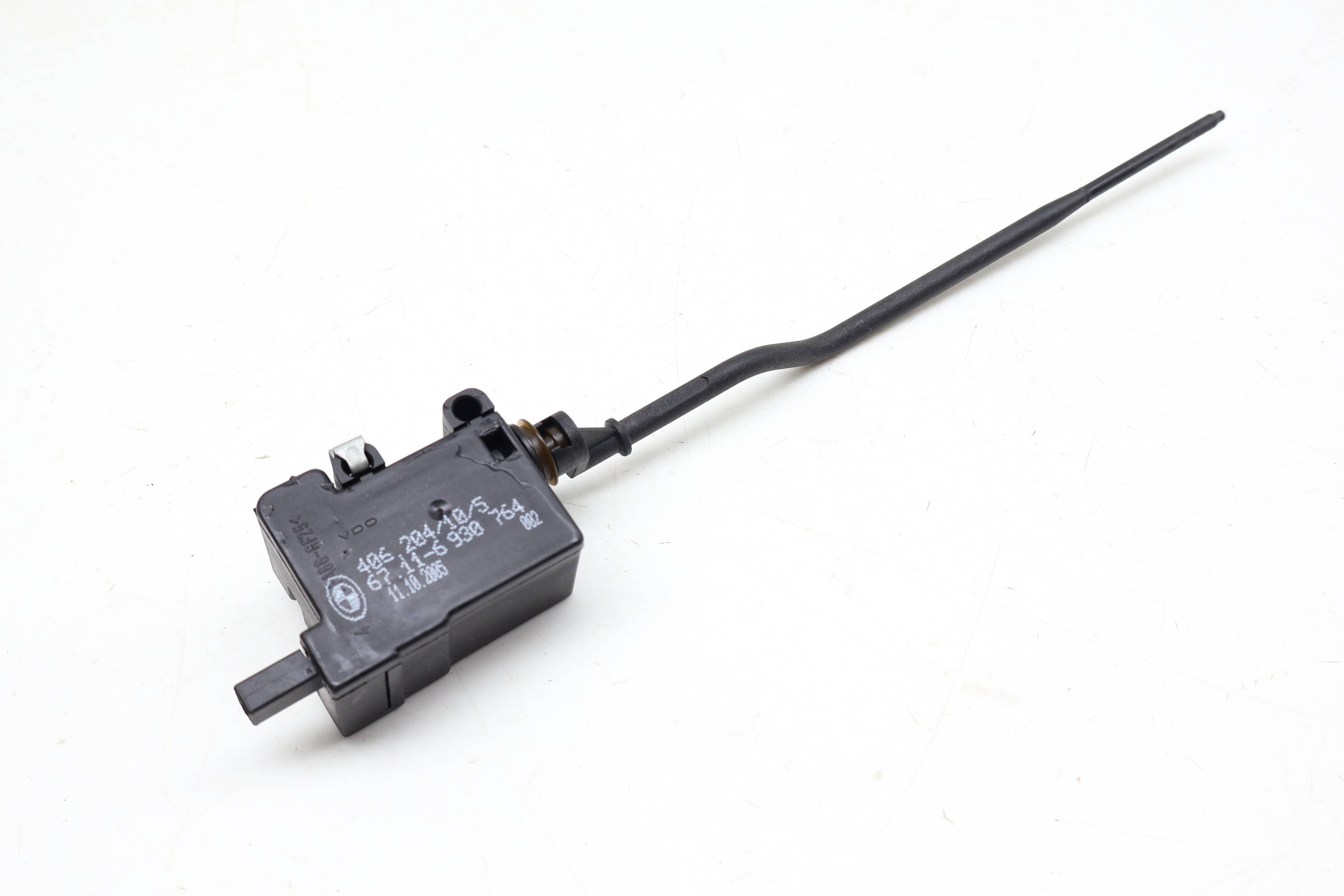 Gas / Fuel Door Lock Actuator 67116930764