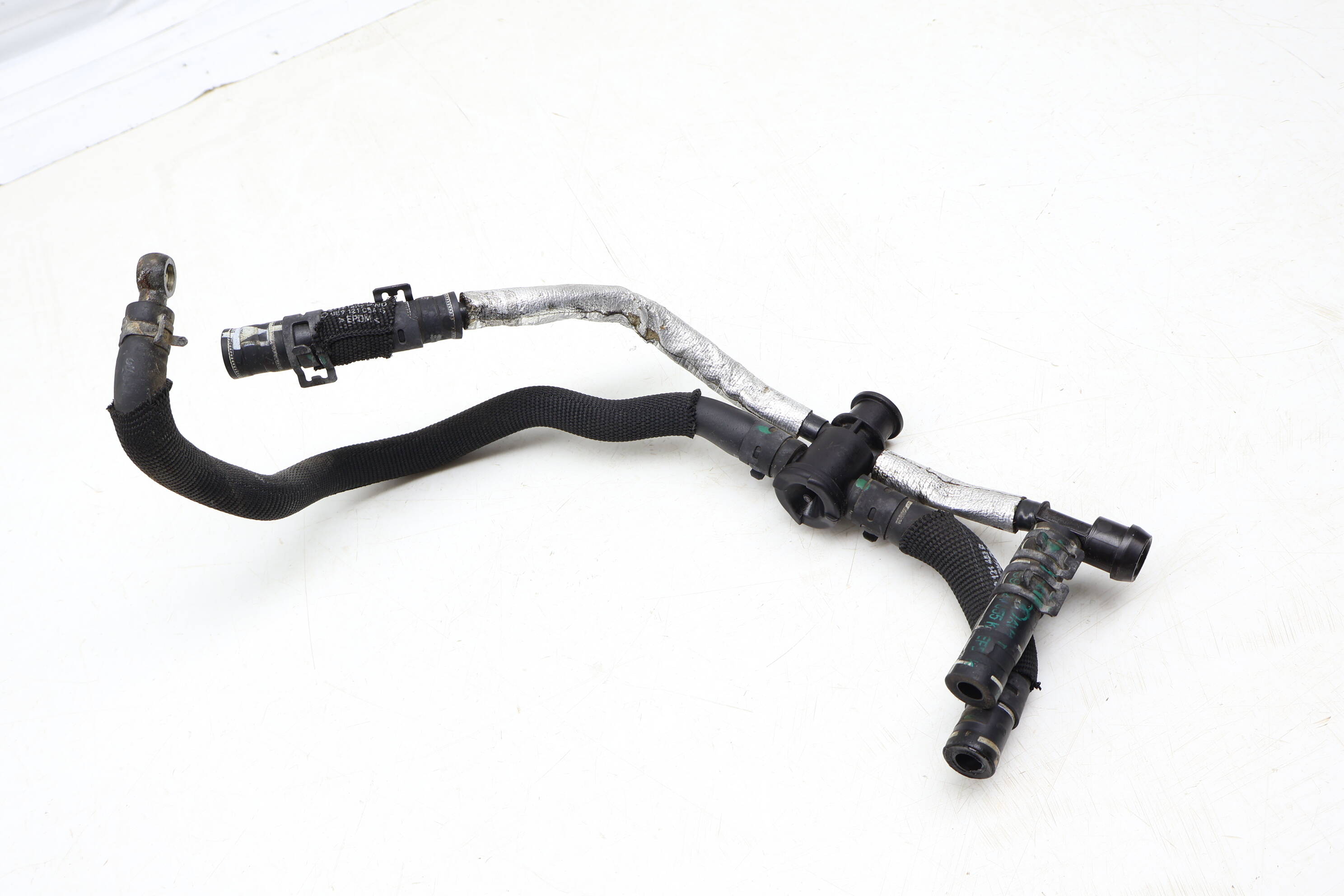 Coolant Hose / Line Set 059121454D