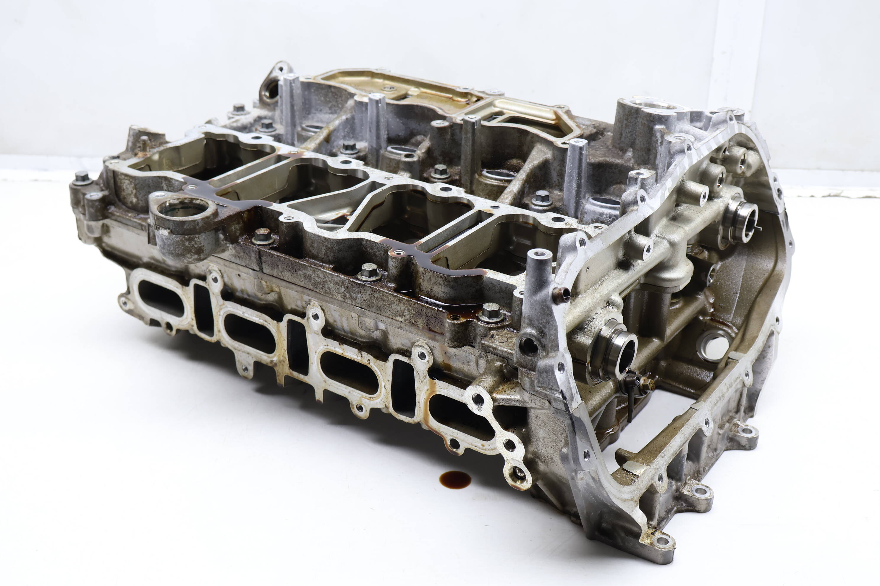 Engine Cylinder Head LR117019