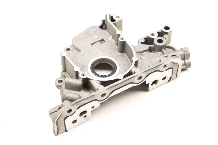 Engine Sealing Flange / Plate 05C103151 main product photo