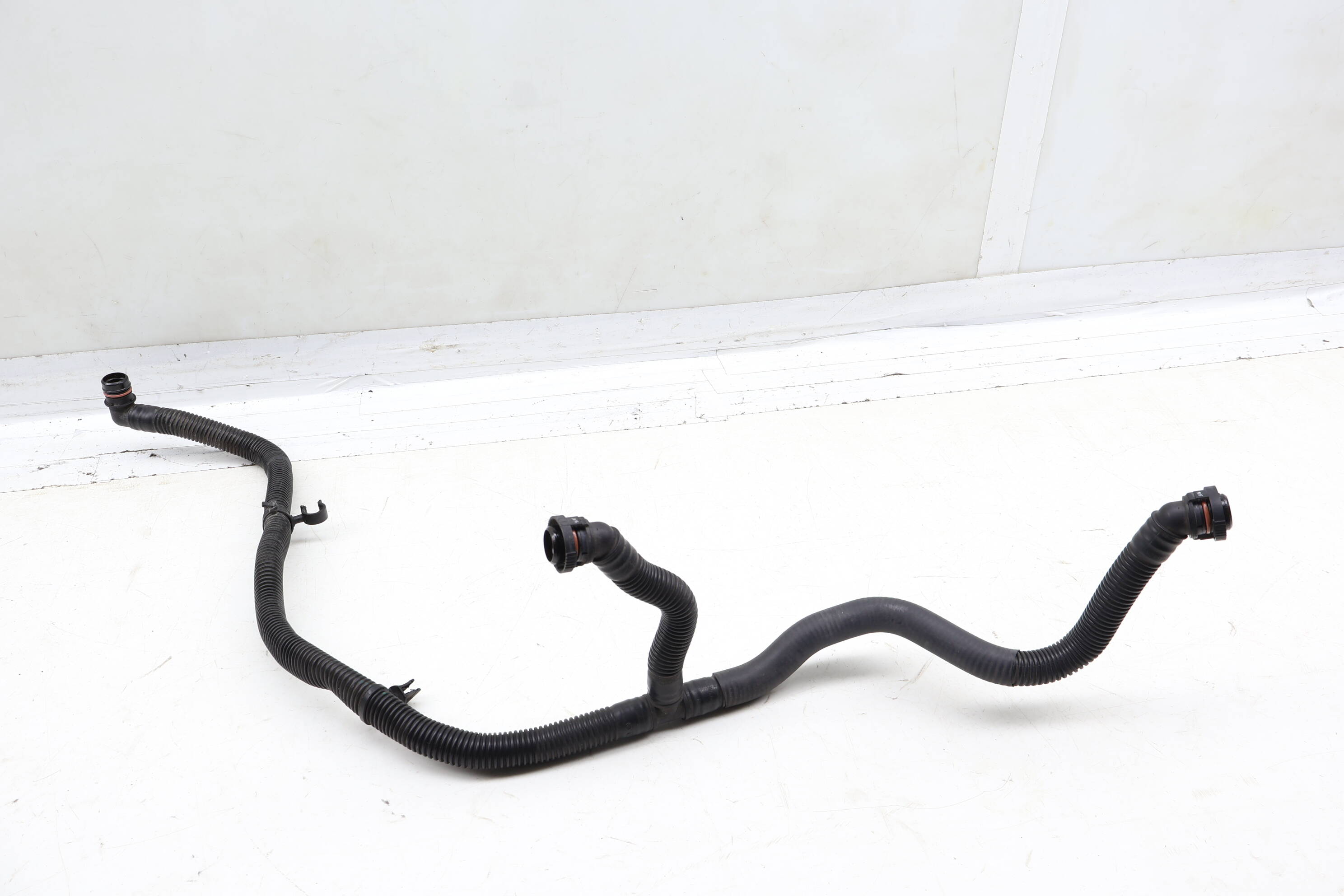 Engine Breather Hose / Line 94610723933