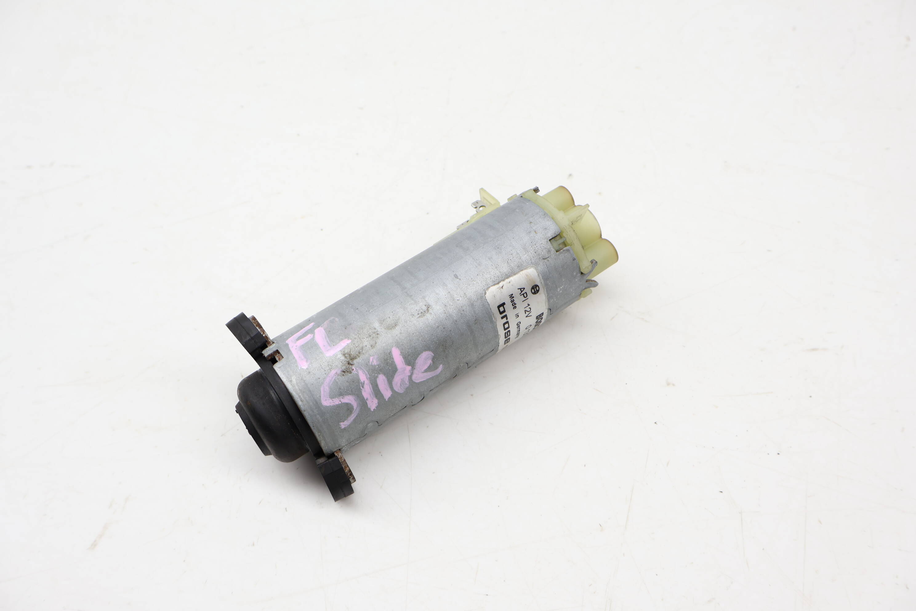 Seat Longitudinal / Slide Motor 8E0881183D 95562432500