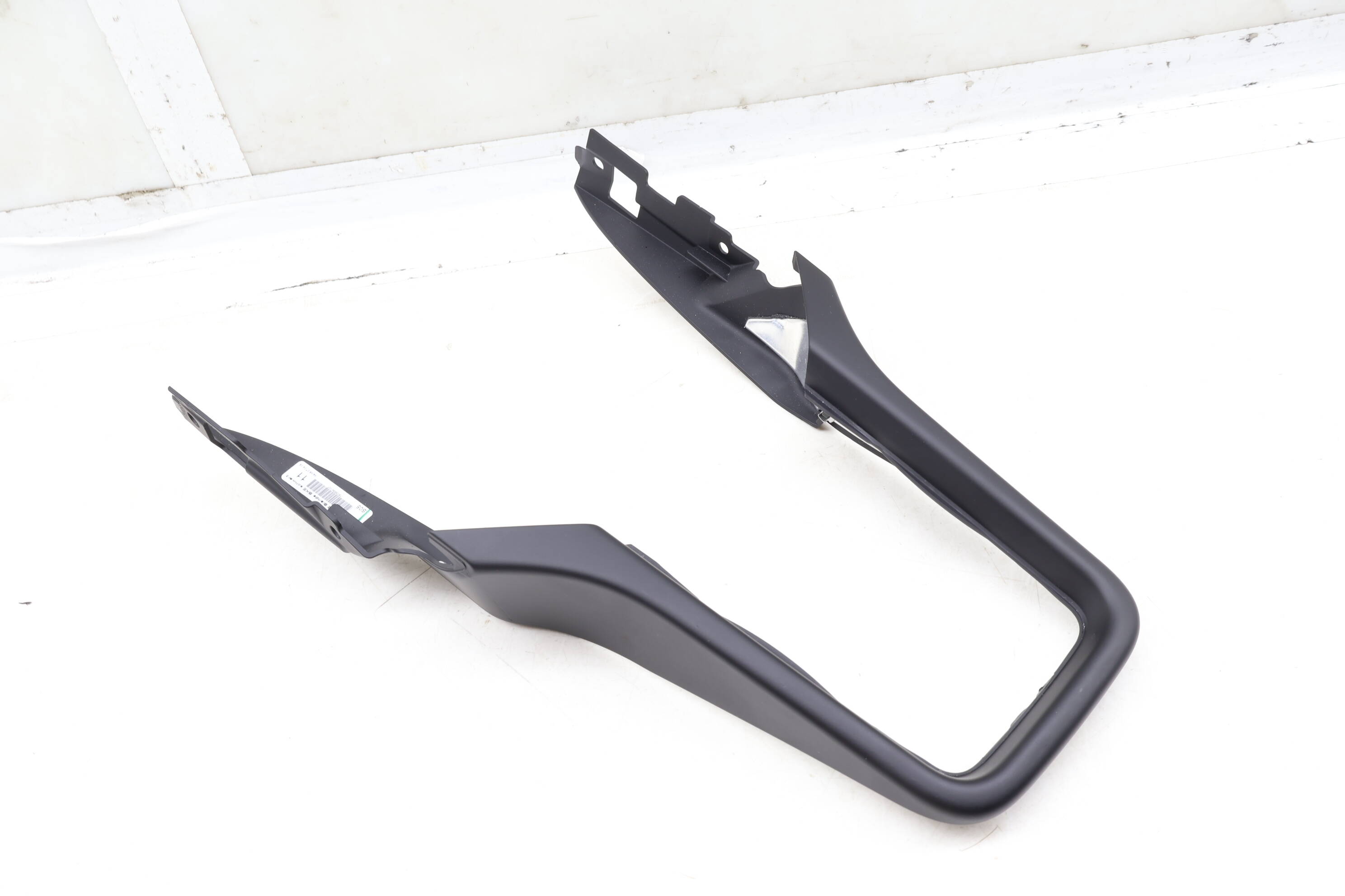 Center Console Trim / Panel 7P5864375 95855337500