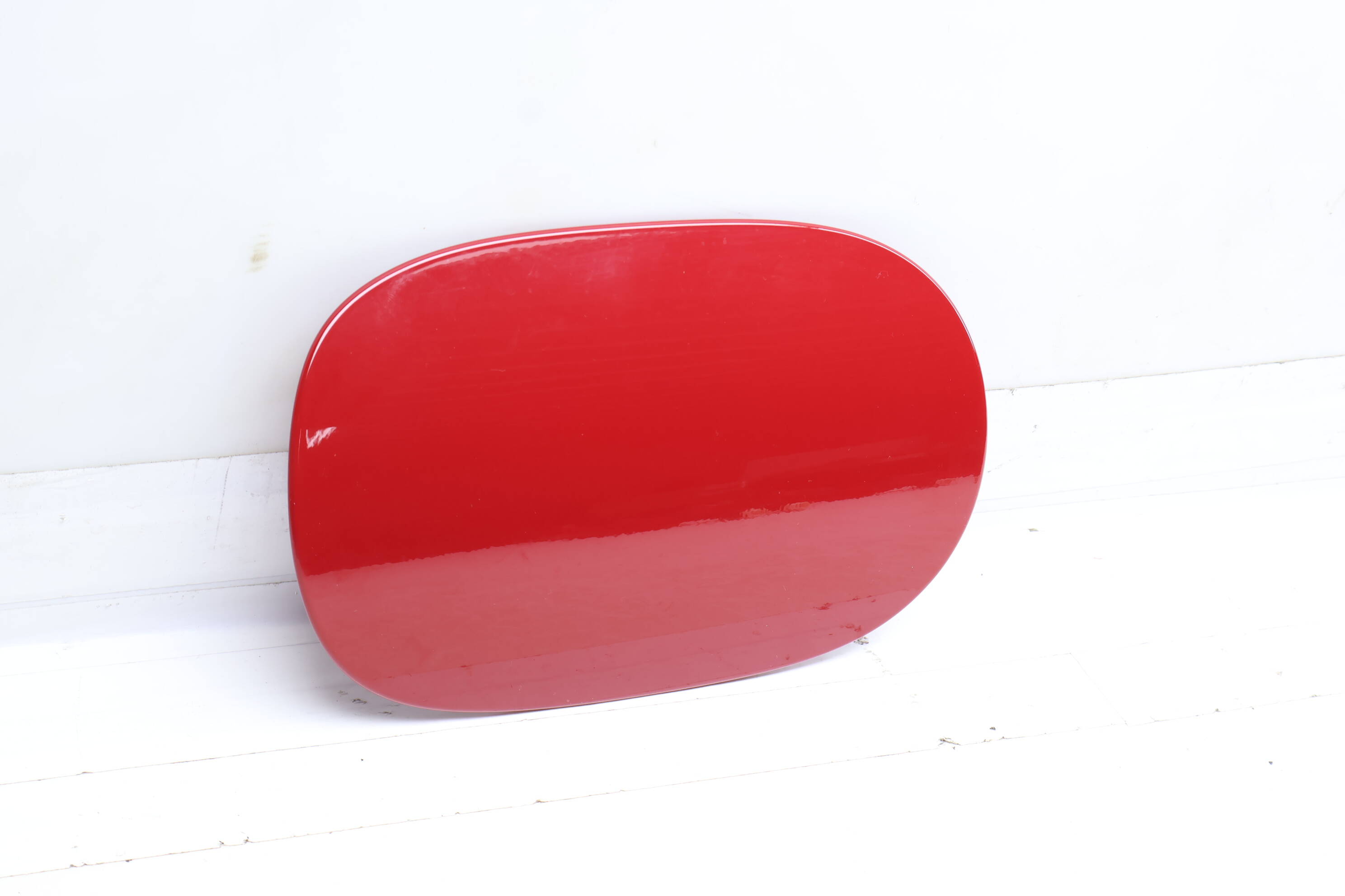 Gas / Fuel Filler Door 95B809909