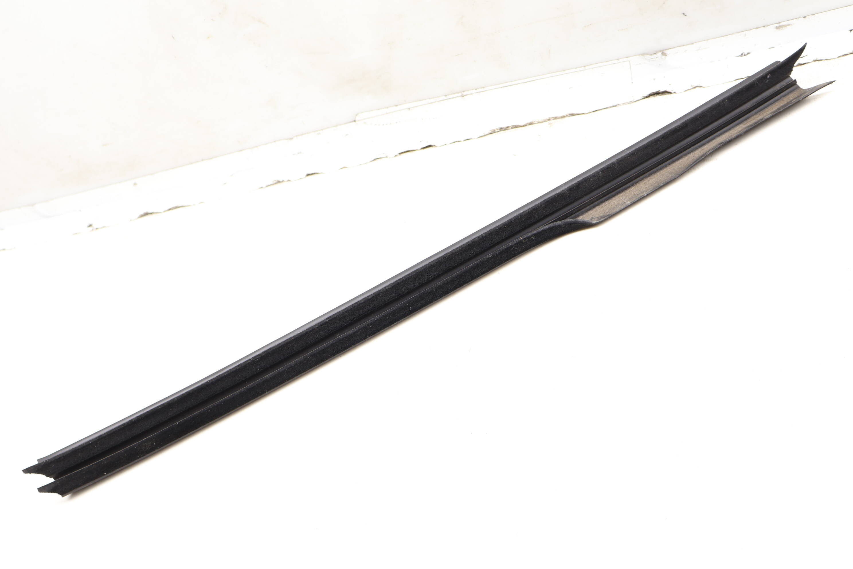 Inner Door Window Seal / Trim 51357258298