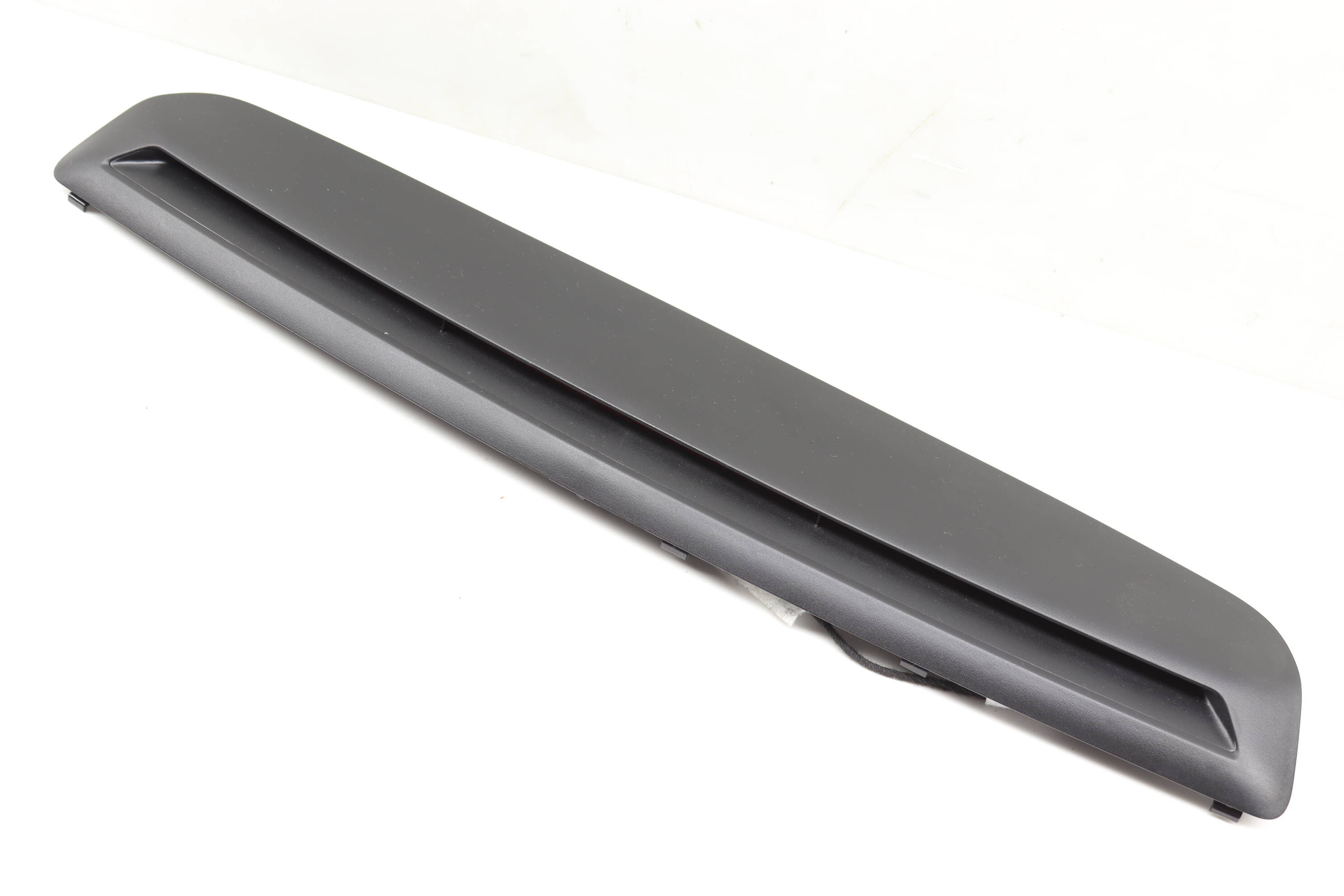 Center&#x20;&#x2F;&#x20;Third&#x20;Brake&#x20;Light&#x20;2058200260