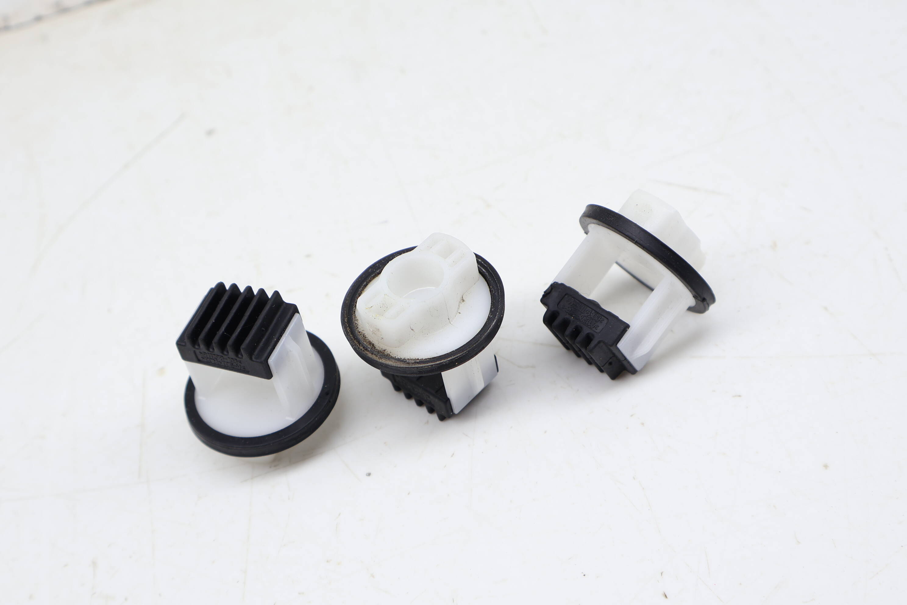 Door Trim Panel Clip Set (3) 97053755700