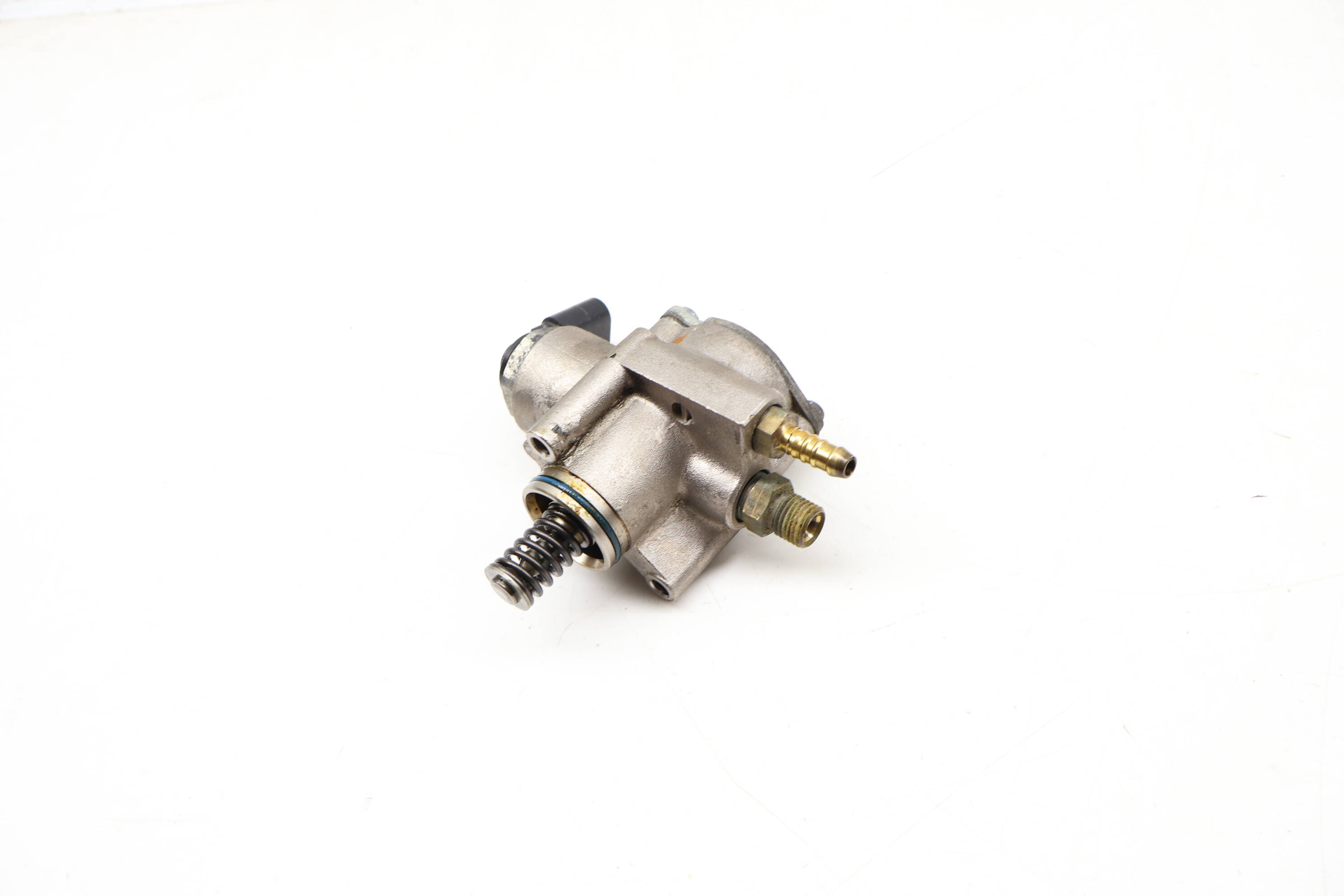 High Pressure Fuel Pump / Hpfp 03H127025S 95811031603