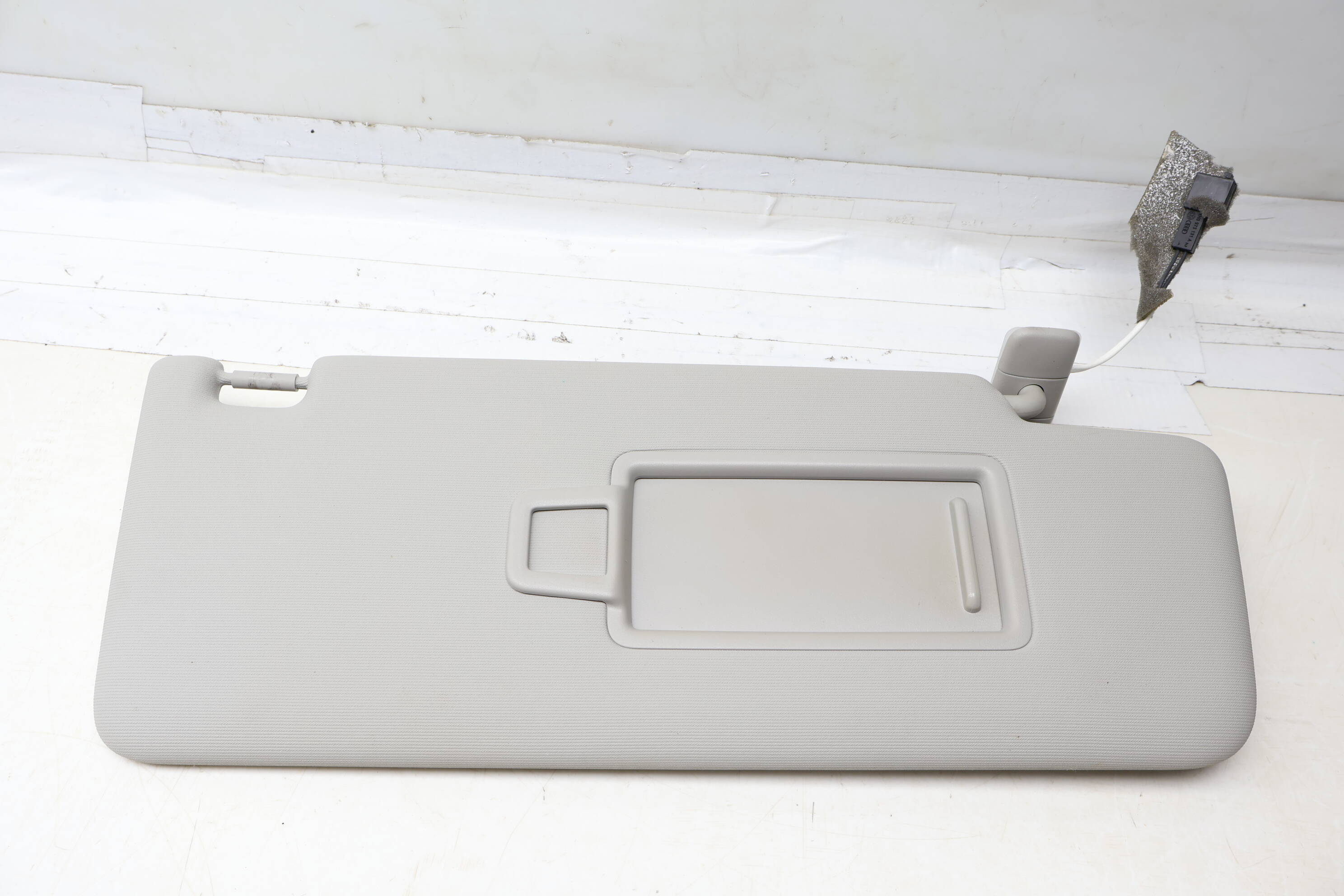 Sun Visor / Mirror 5NN857552L