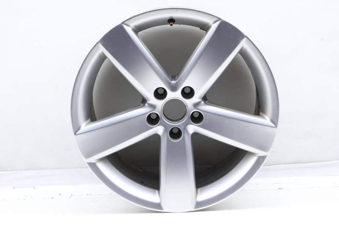 18" Inch Alloy Rim / Wheel (Daytona) 3C8601025E main product photo