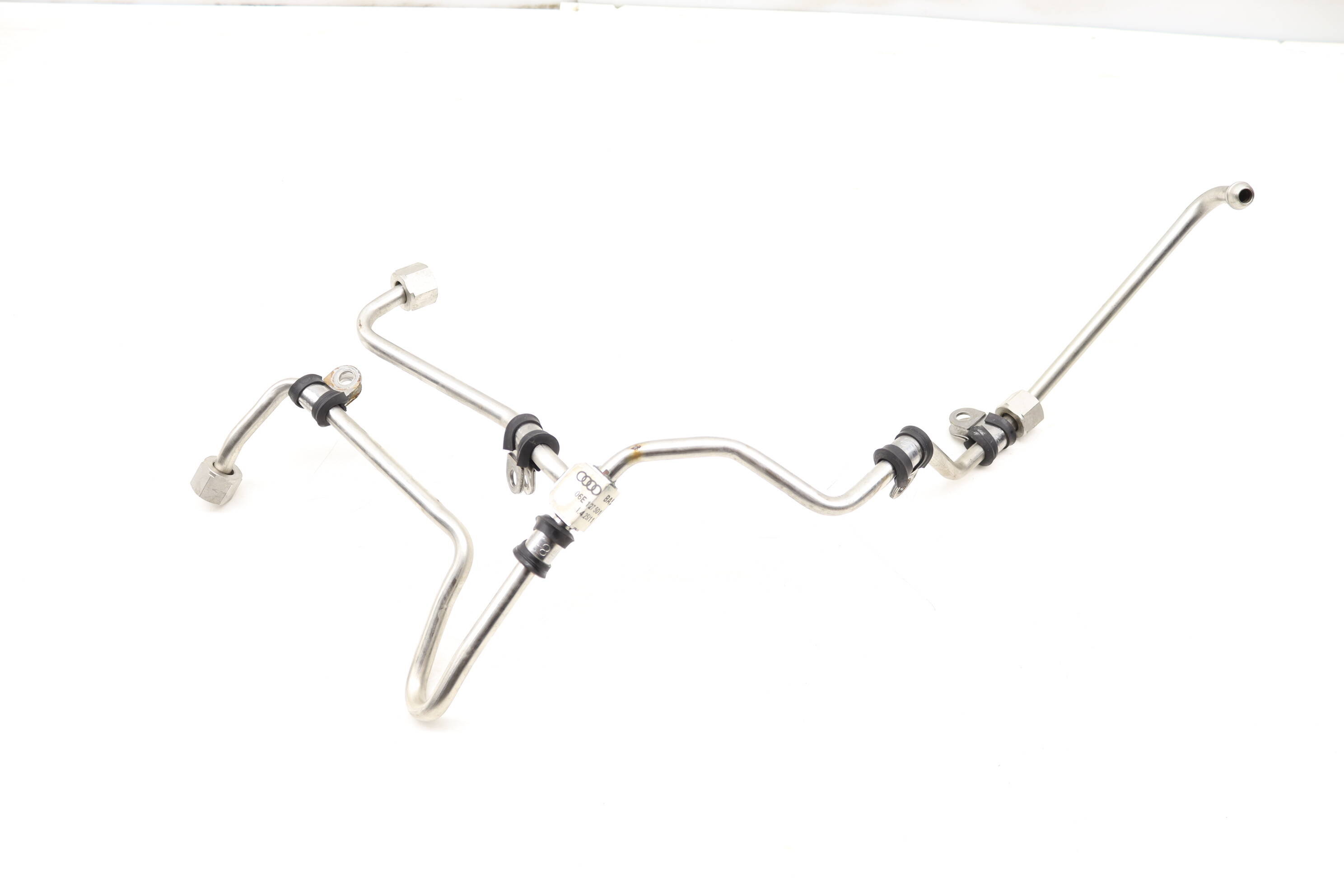 Fuel Line / Pipe 06E127501AB