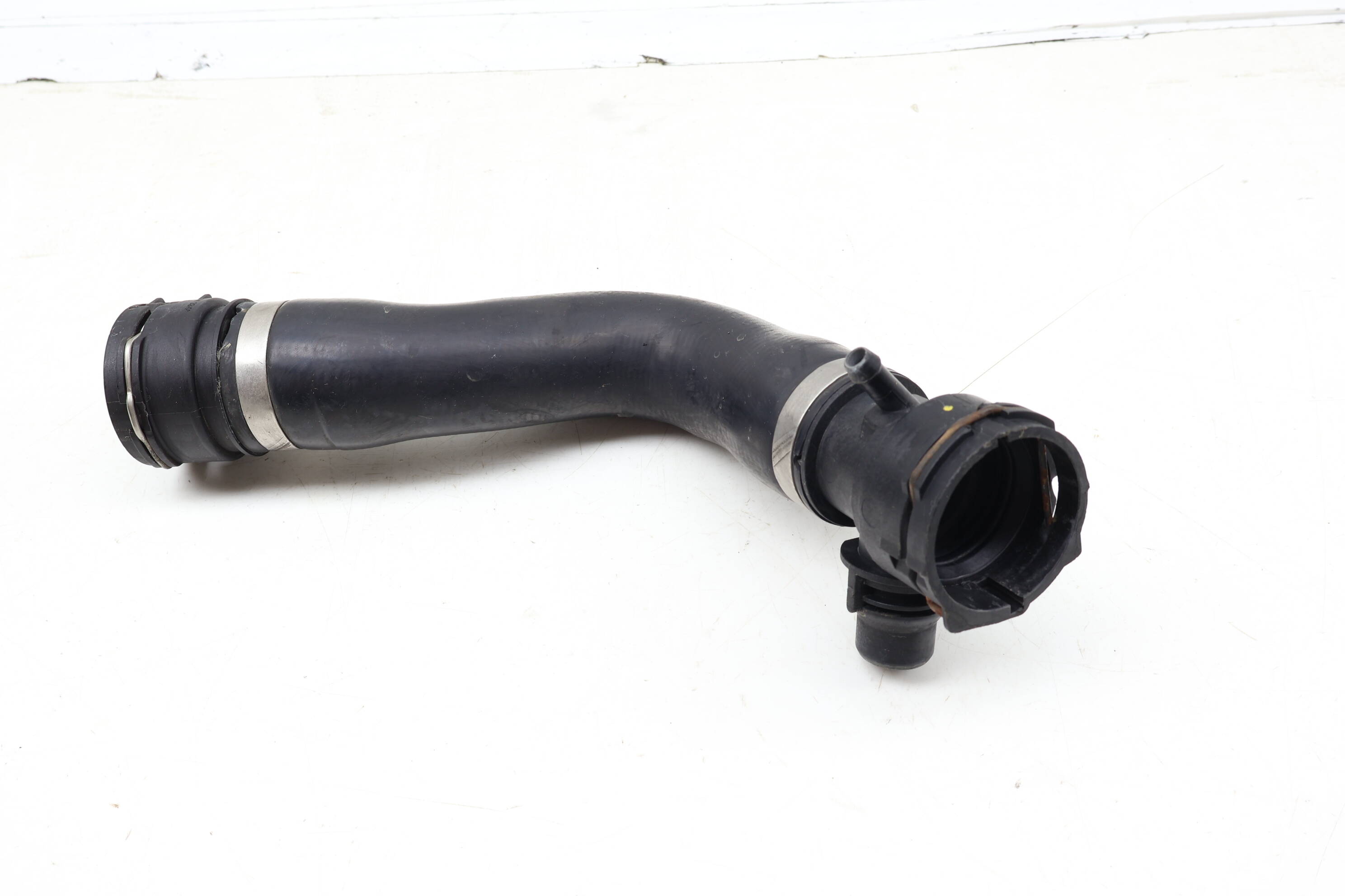 Upper Radiator Coolant Hose / Line 17127540127