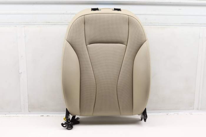 Upper Seat Backrest Cushion Assembly (Leather) 4M0881806B main product photo