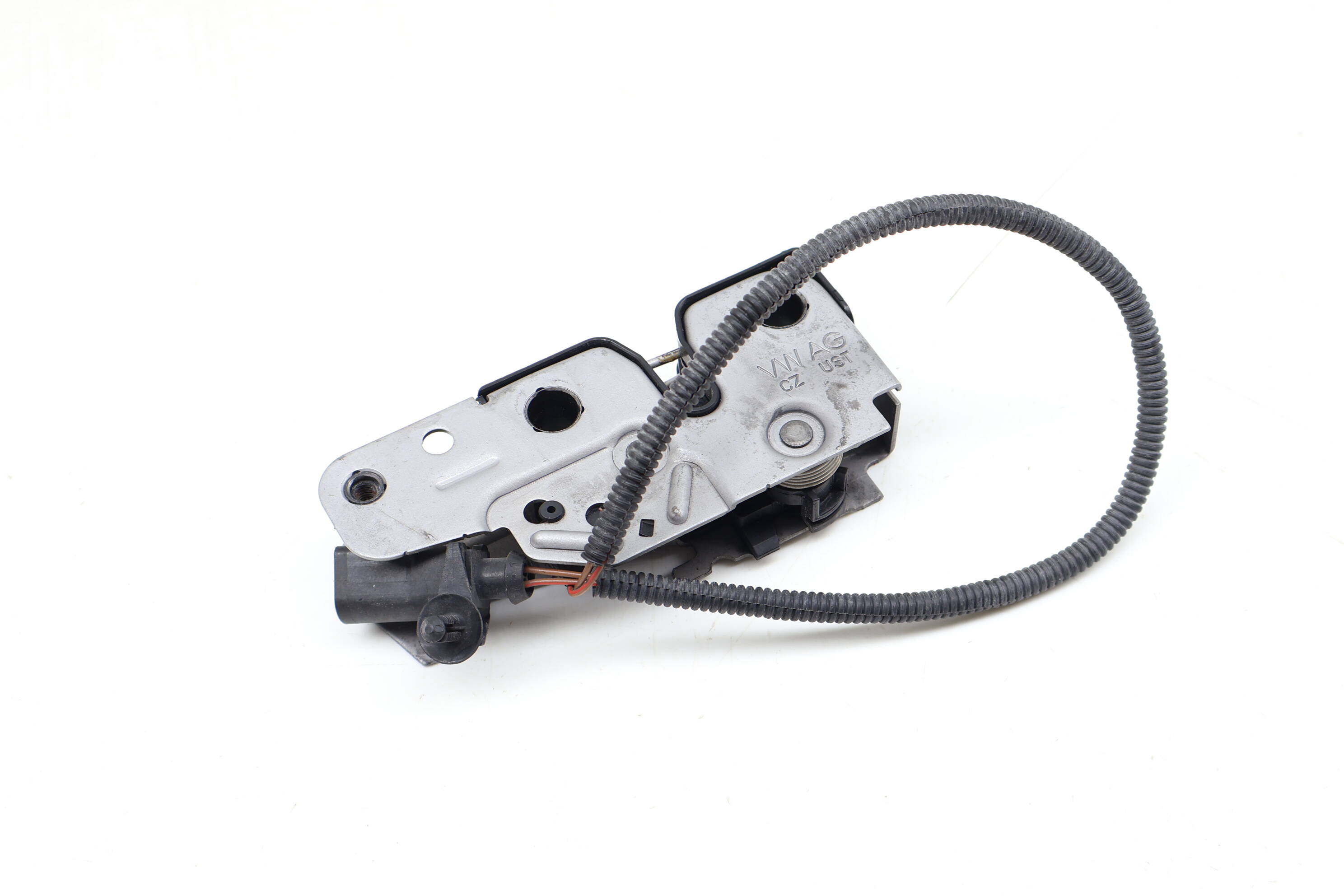 Lower Hood Latch / Lock 1K1823509E
