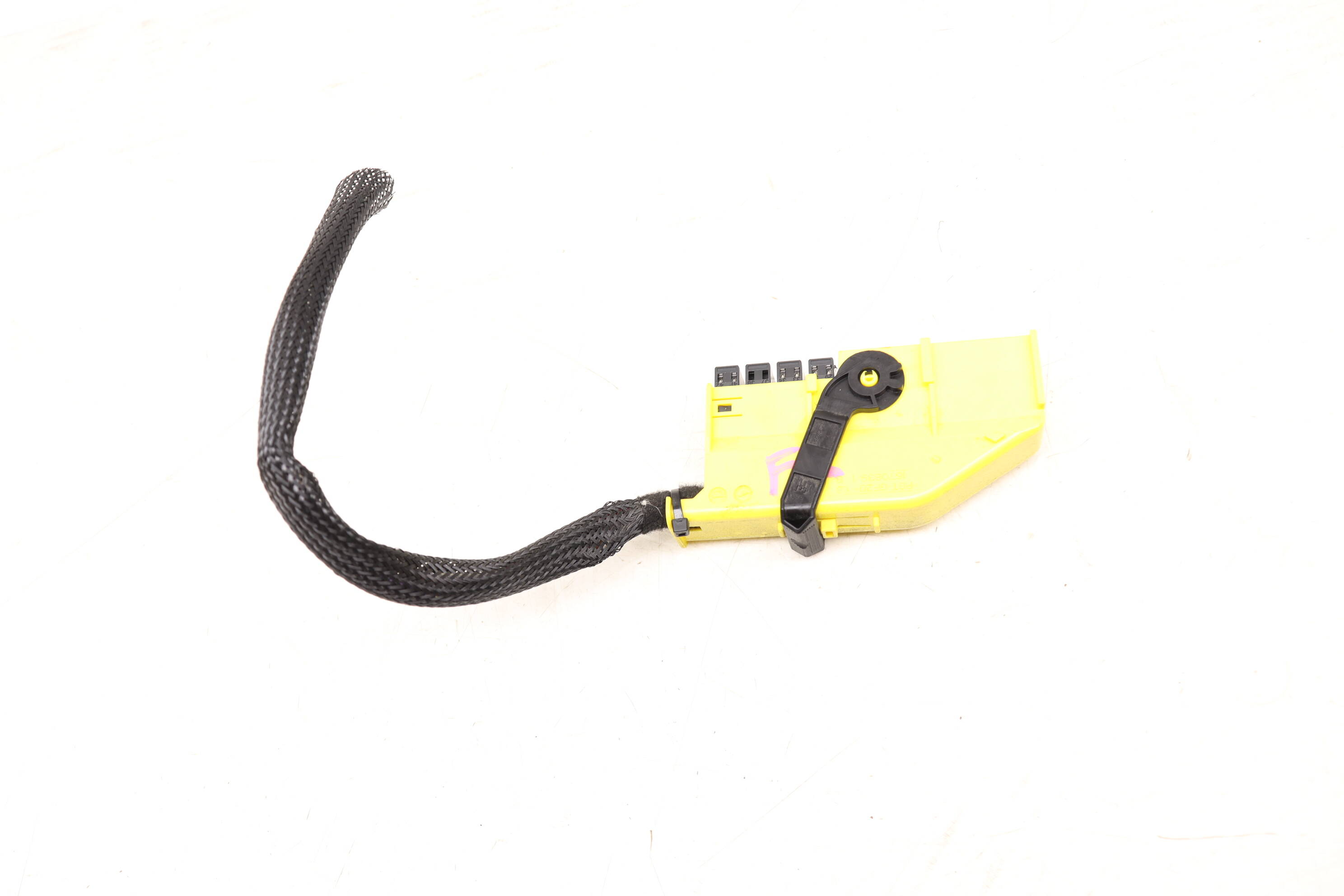 ベレー 44-Pin Wiring Connector / Pigtail 61139167678