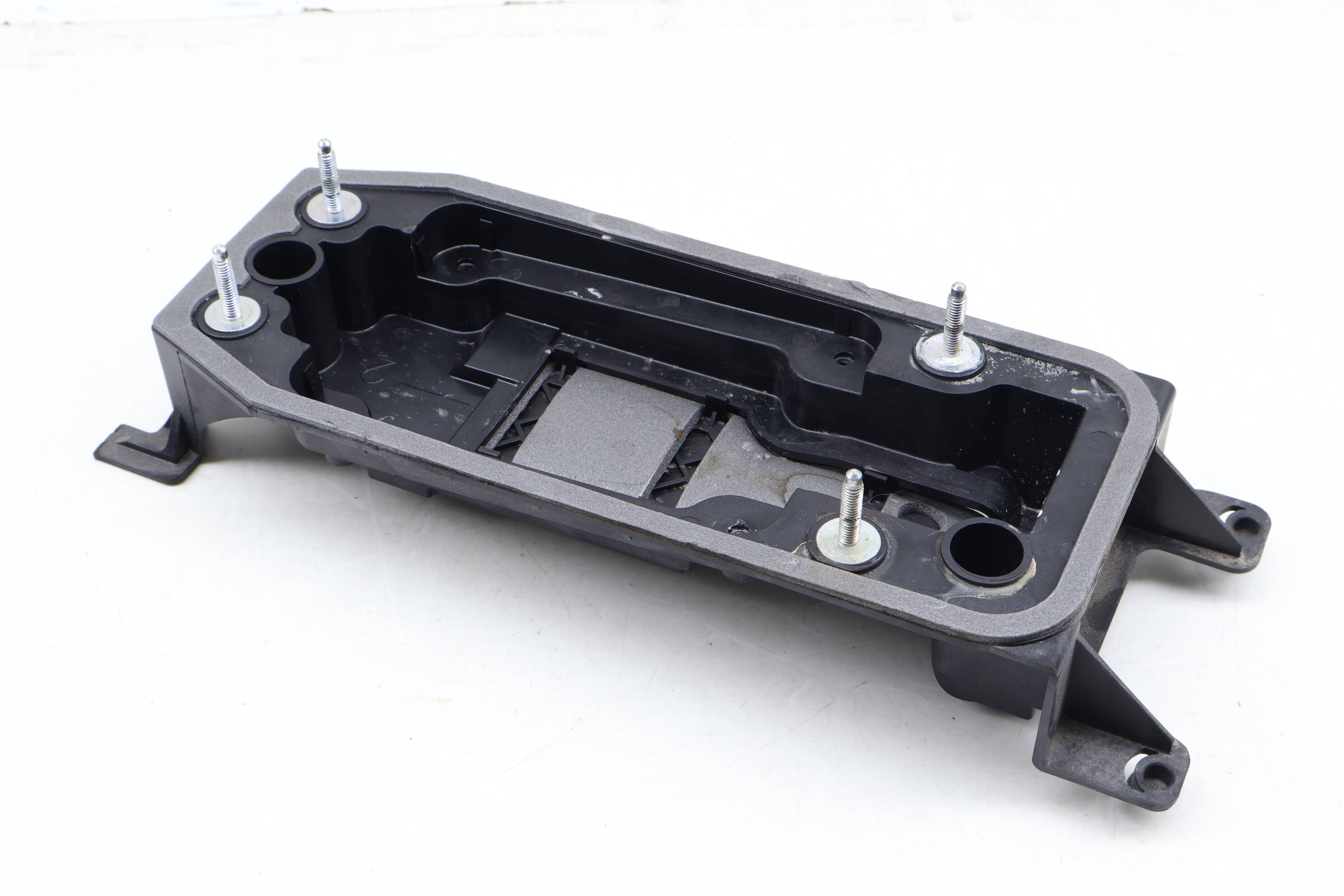 Shifter Mount Bracket / Retainer 8V0713085