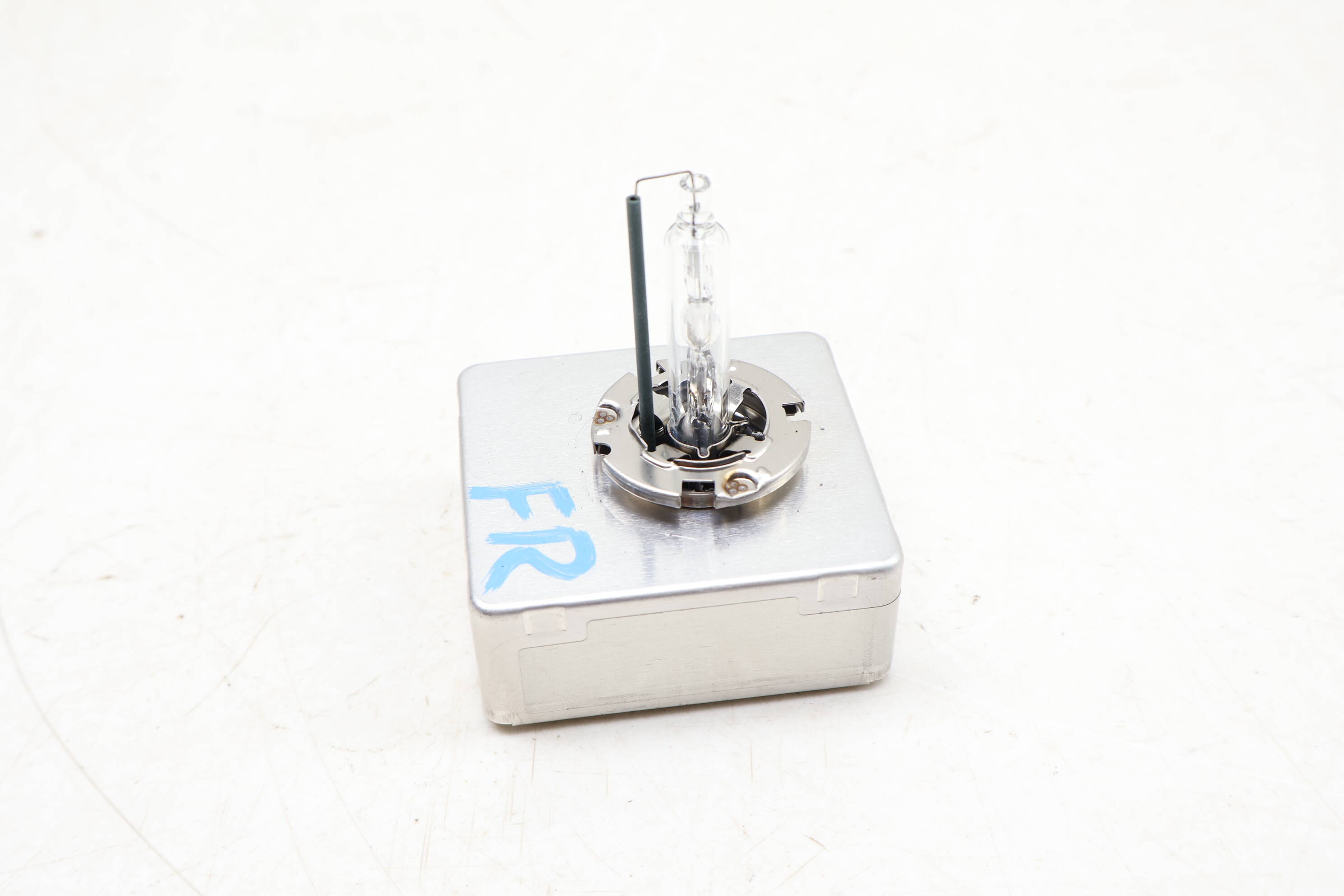 D5s Hid Xenon Headlight Bulb 8W0941235