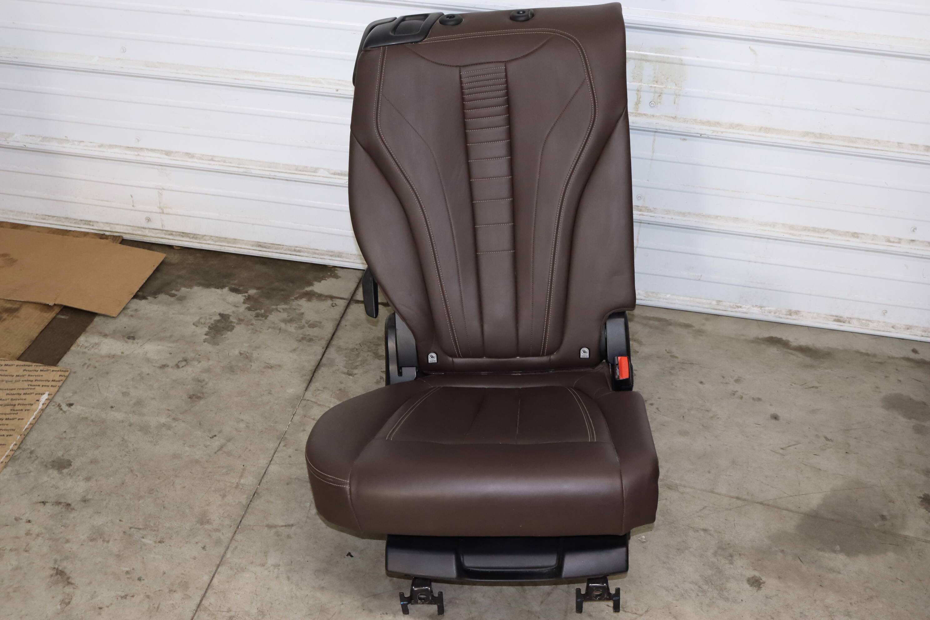 2Nd Row Seat Assembly (Nappa Leather)