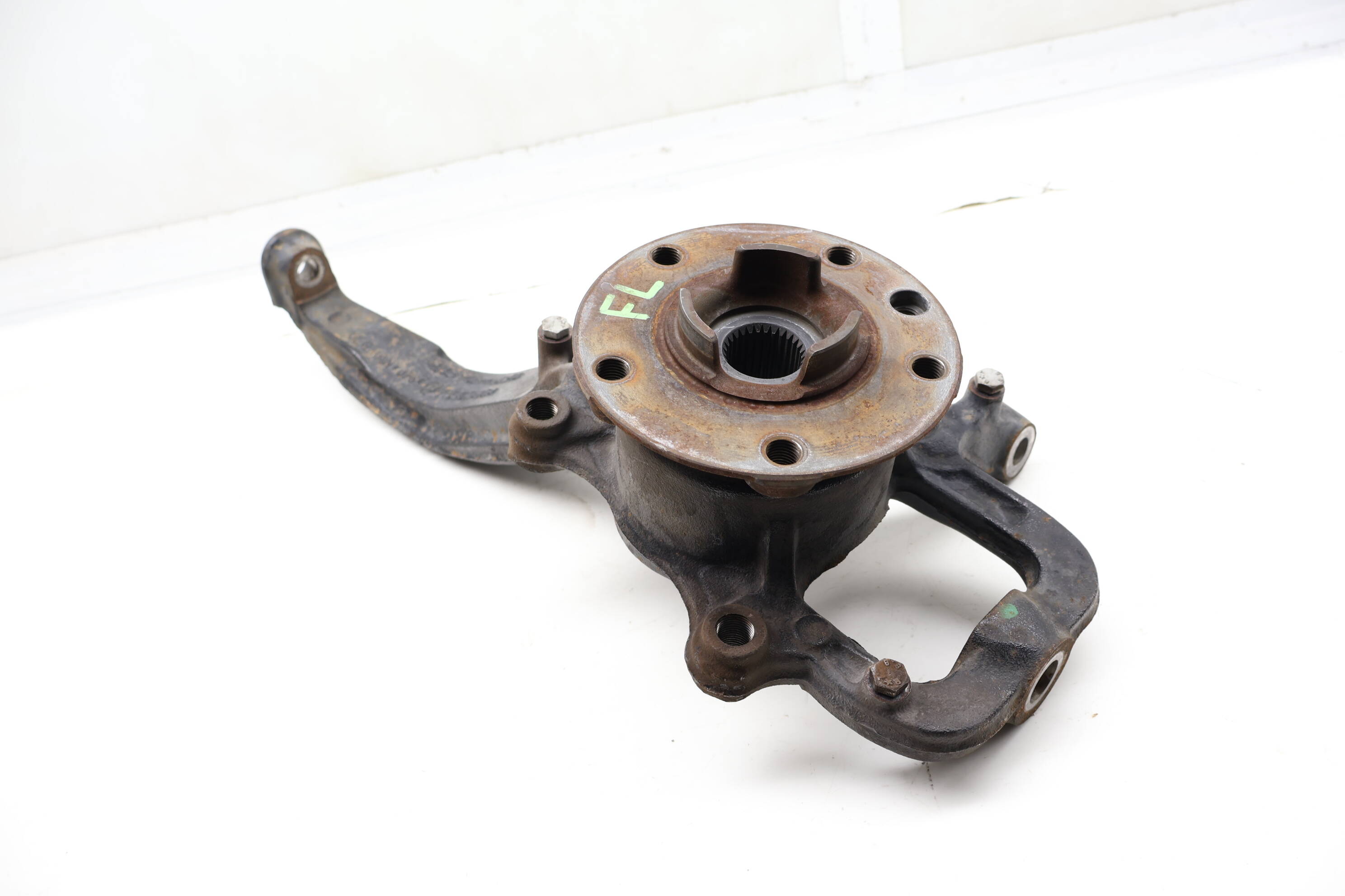 Spindle Knuckle W/ Wheel Bearing 7P6407245A