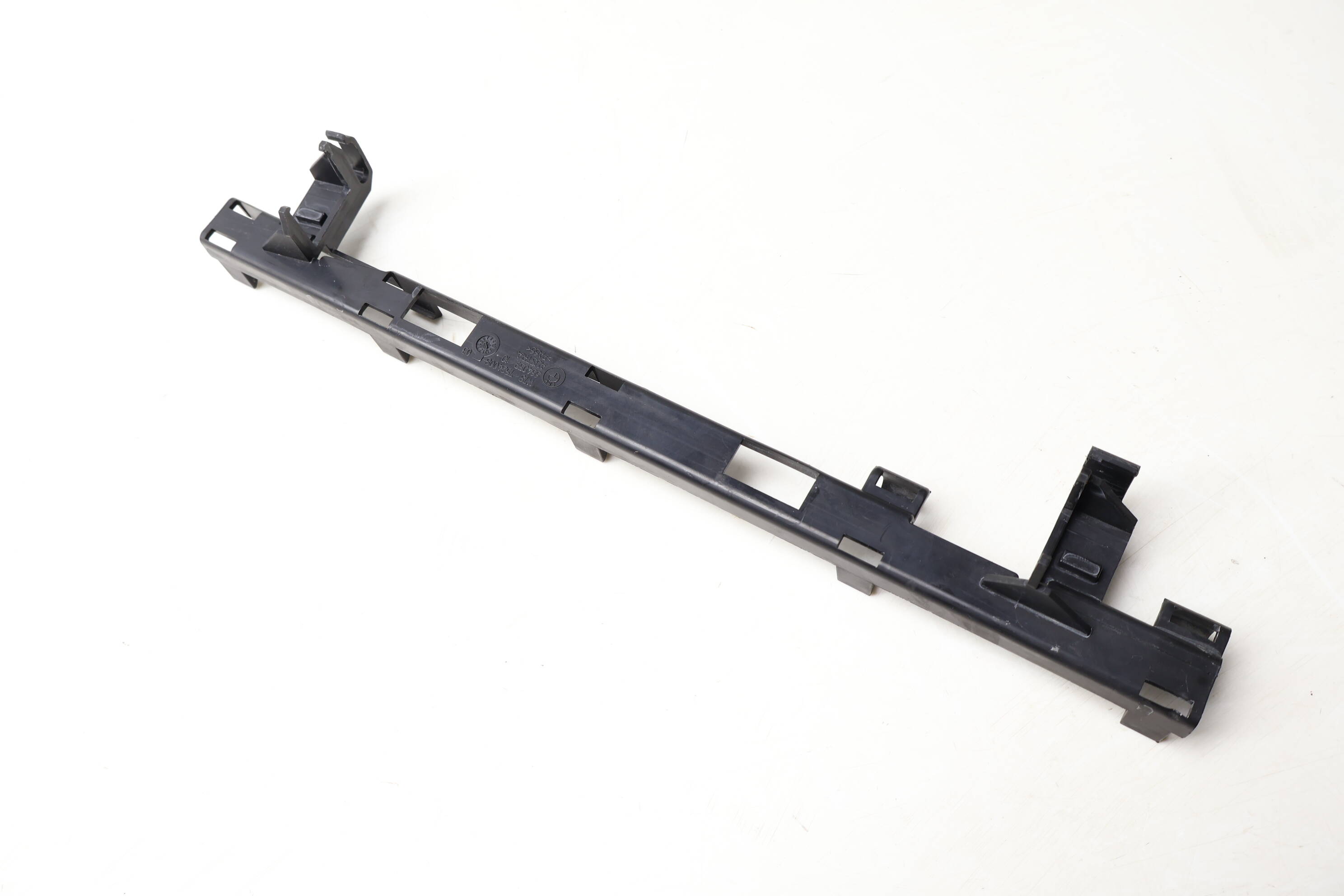 O2 / Oxygen Sensor Bracket 11787524008